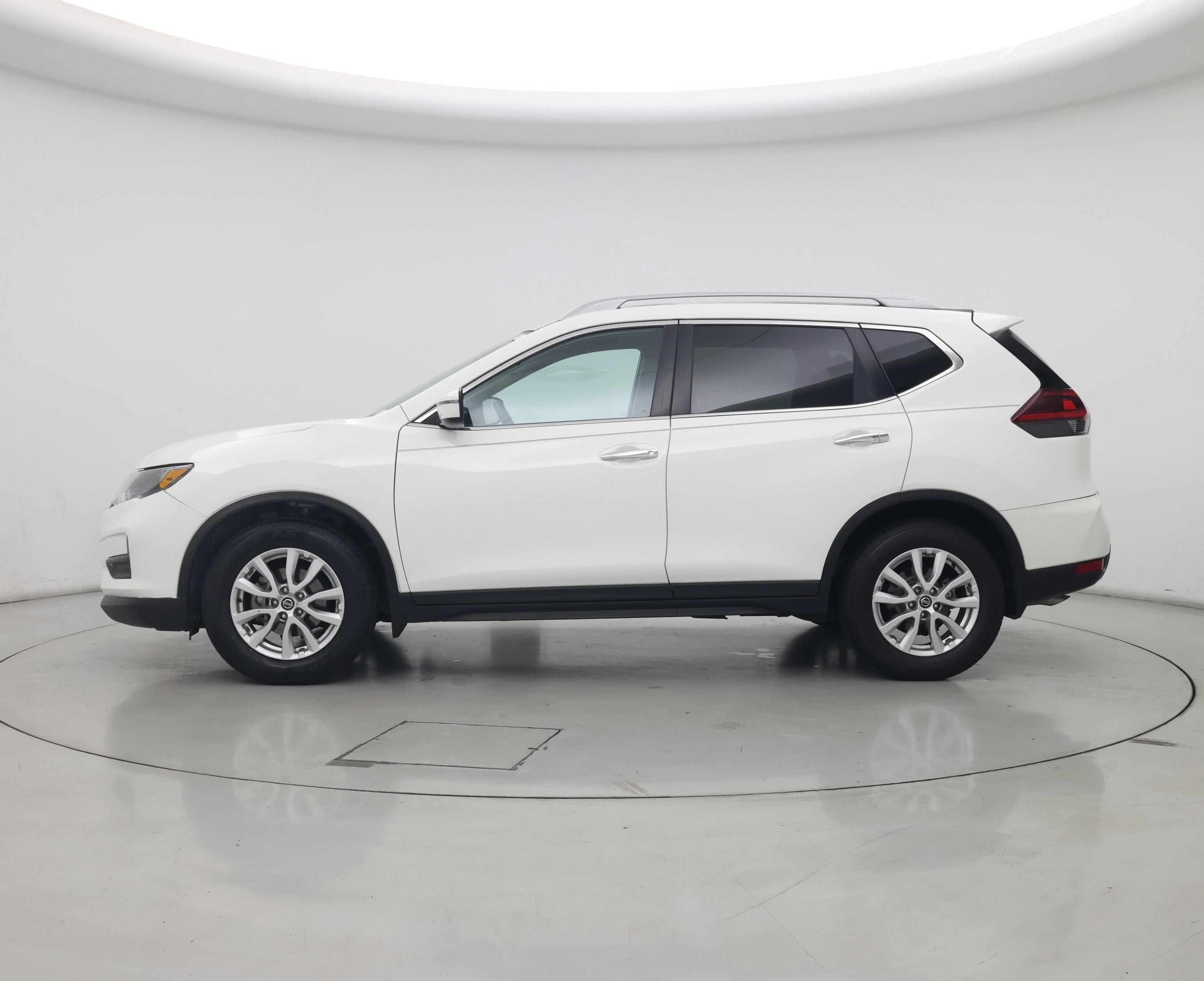 Thumbnail: 2020 Nissan Rogue - 3