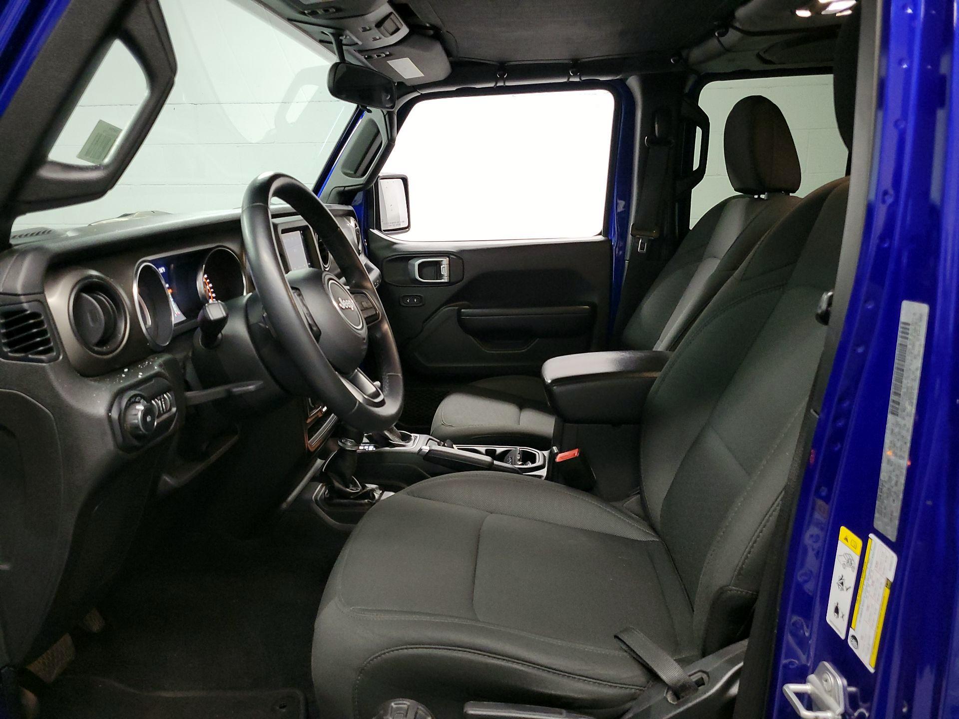 Thumbnail: 2019 Jeep Wrangler - 11