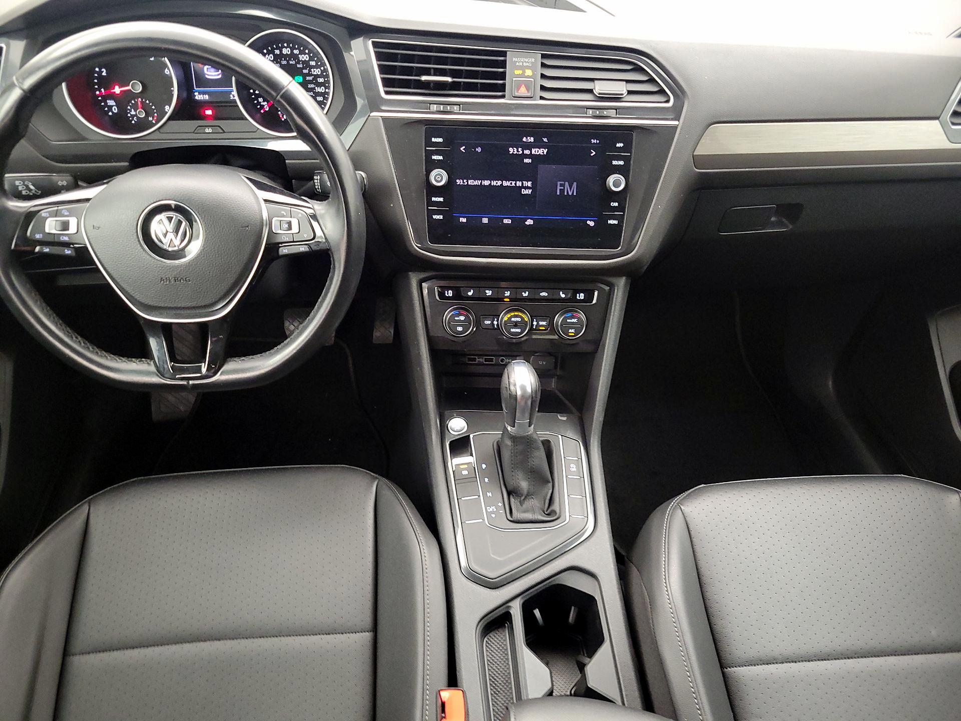 Thumbnail: 2018 Volkswagen Tiguan - 9