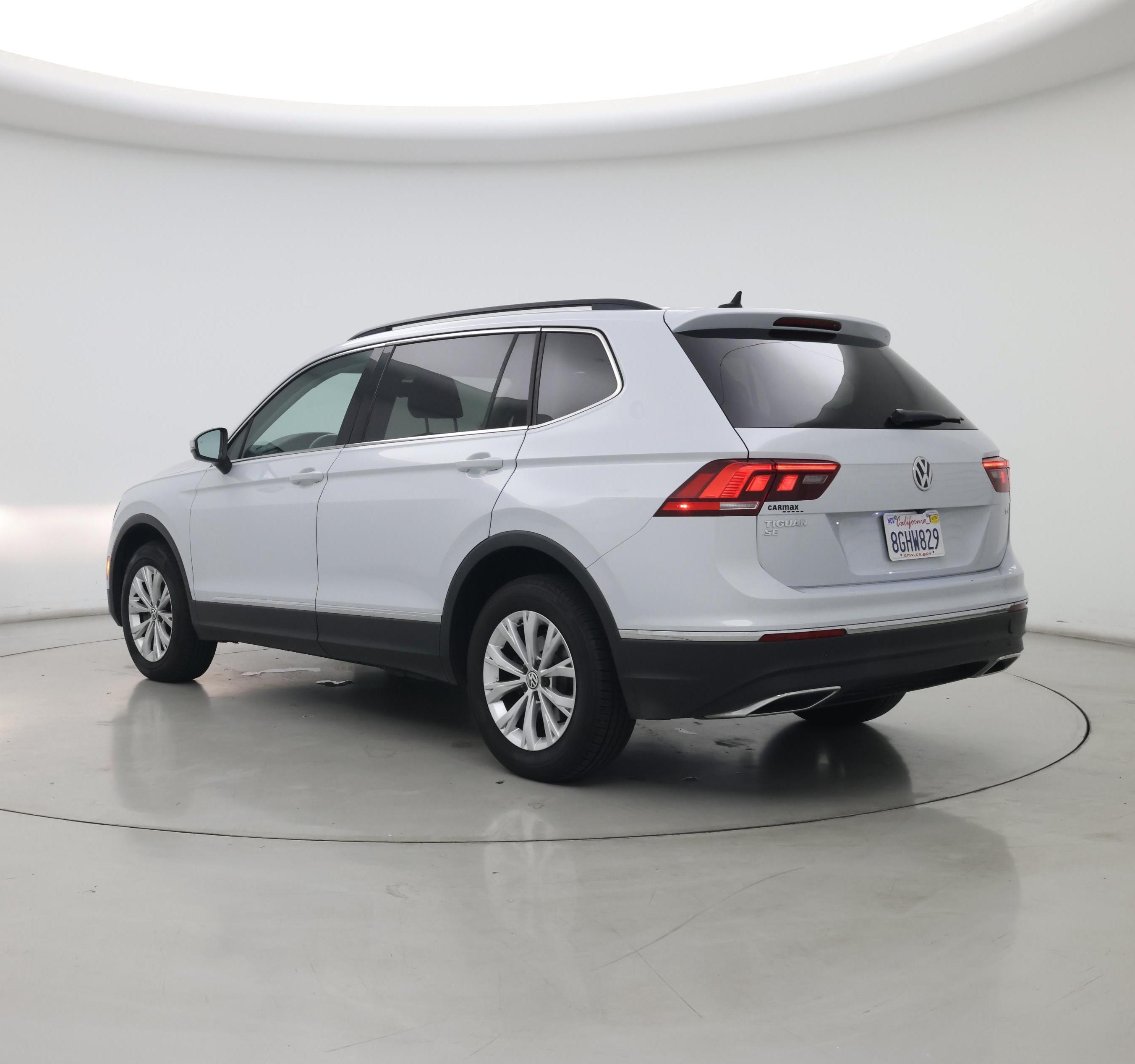 Thumbnail: 2018 Volkswagen Tiguan - 2
