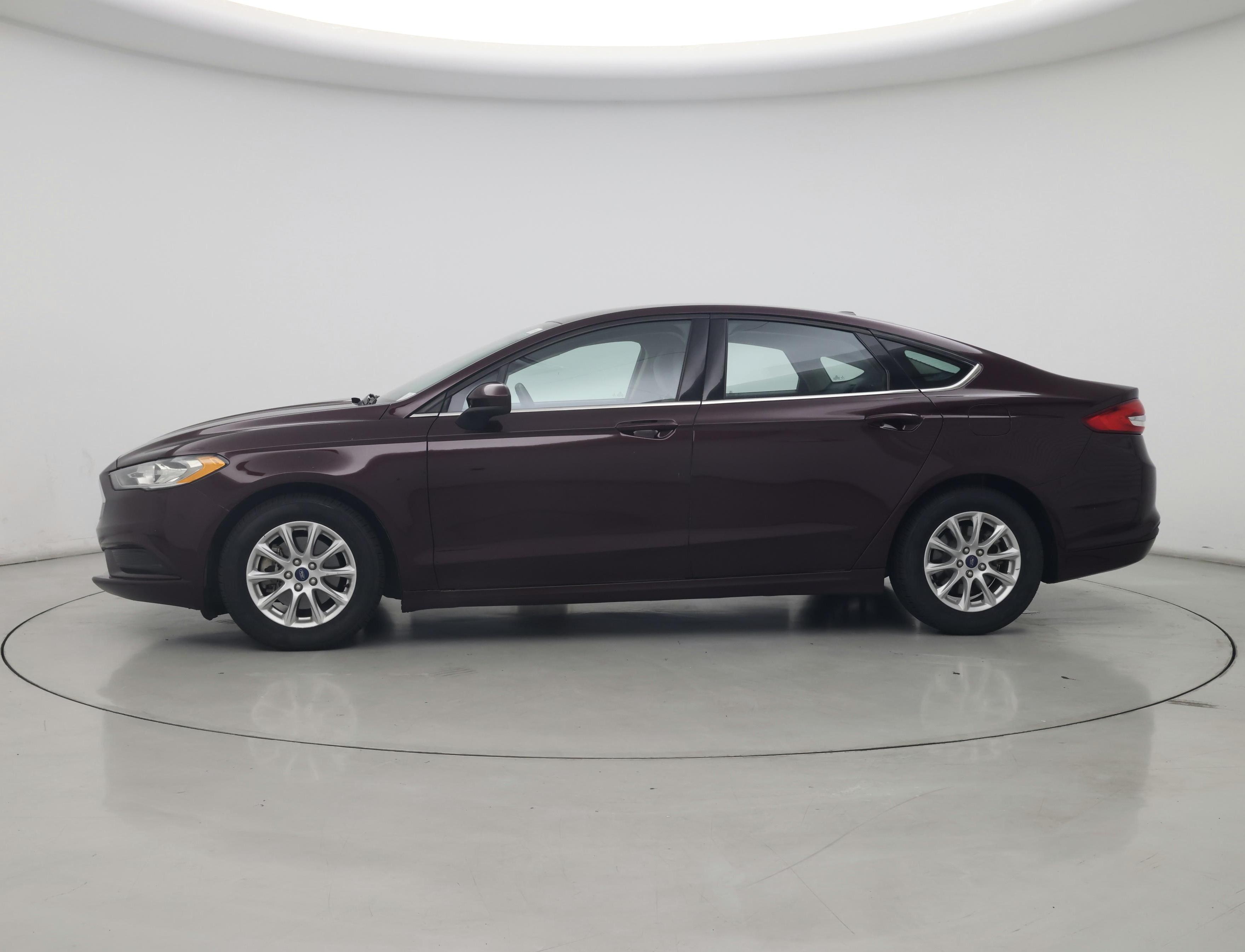 Thumbnail: 2017 Ford Fusion - 3