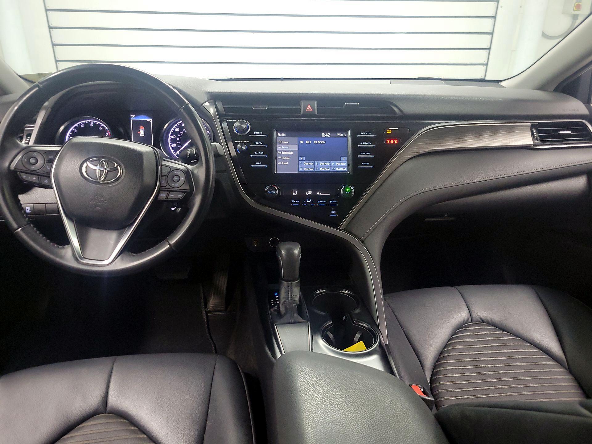 Thumbnail: 2019 Toyota Camry - 9