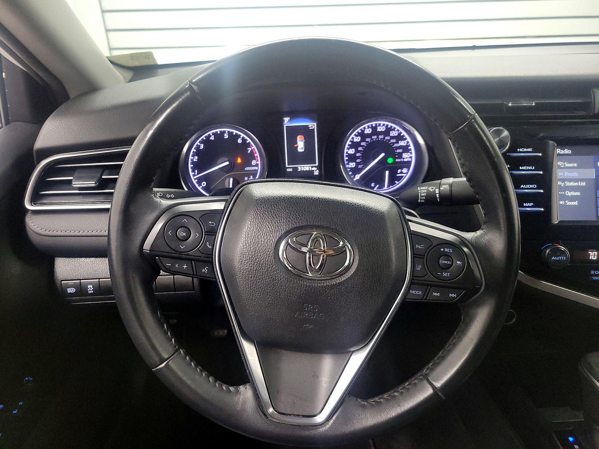 Thumbnail: 2019 Toyota Camry - 10