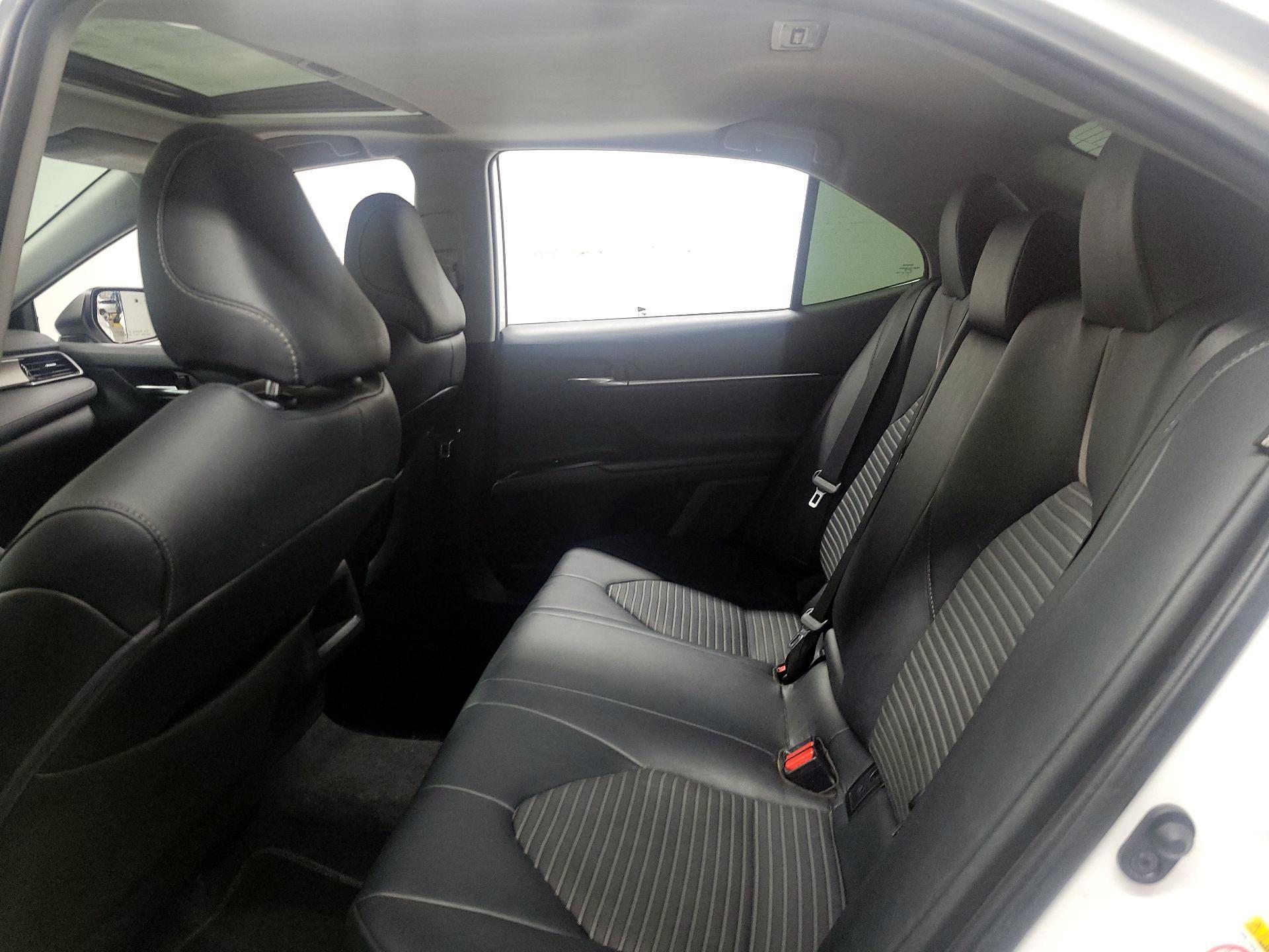 Thumbnail: 2019 Toyota Camry - 20