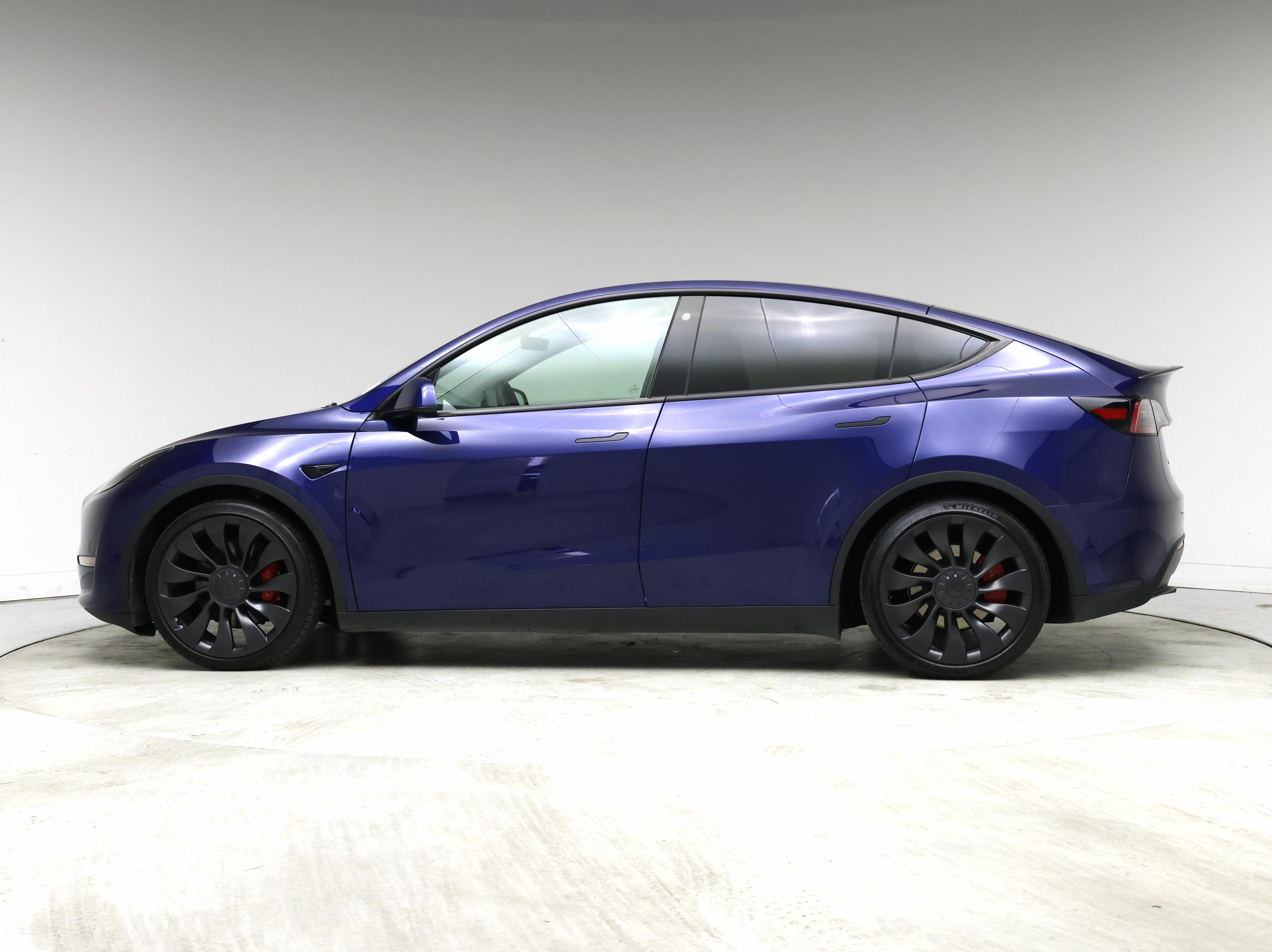 Thumbnail: 2023 Tesla Model Y - 3
