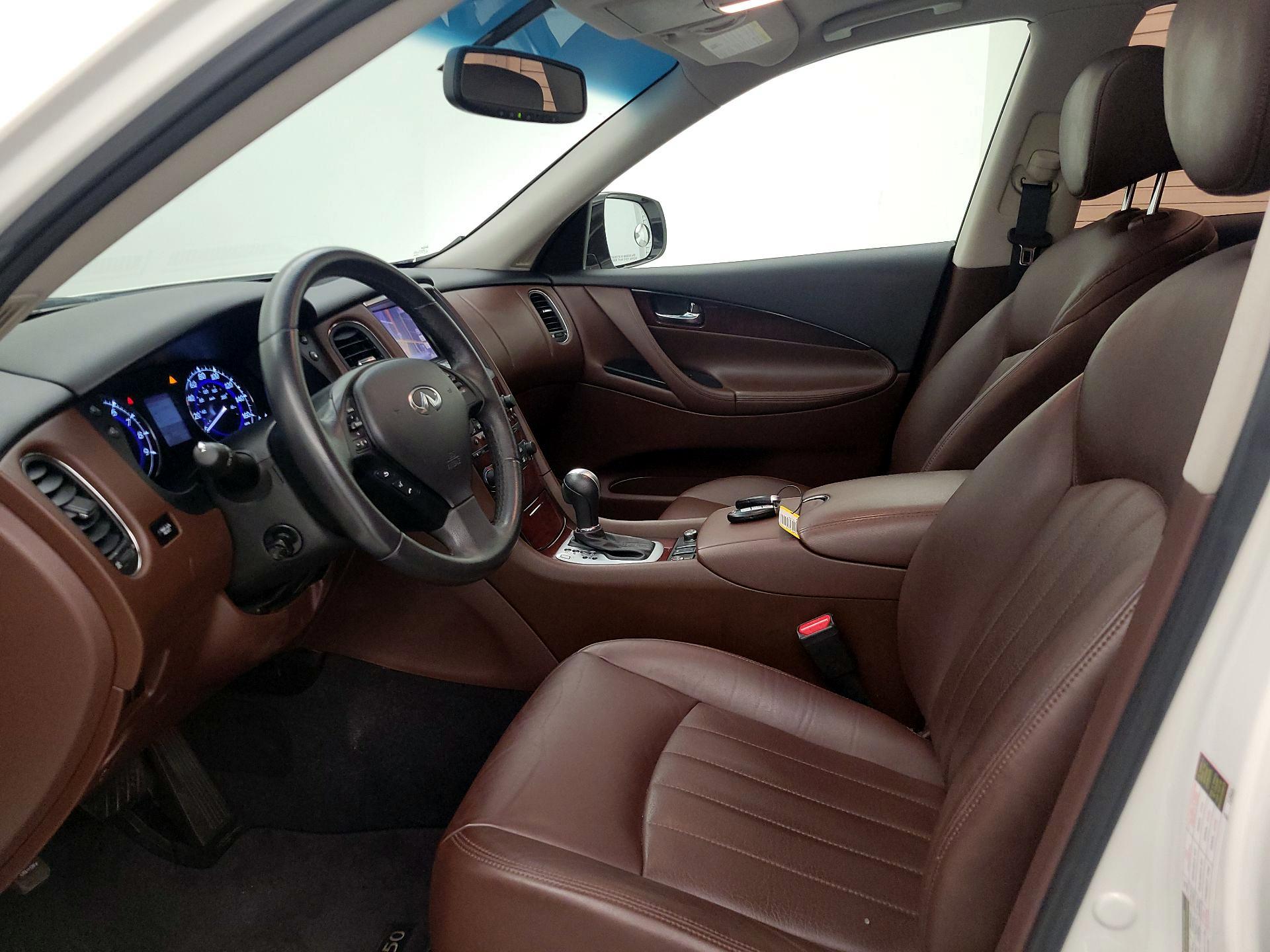 Thumbnail: 2017 INFINITI QX50 - 11