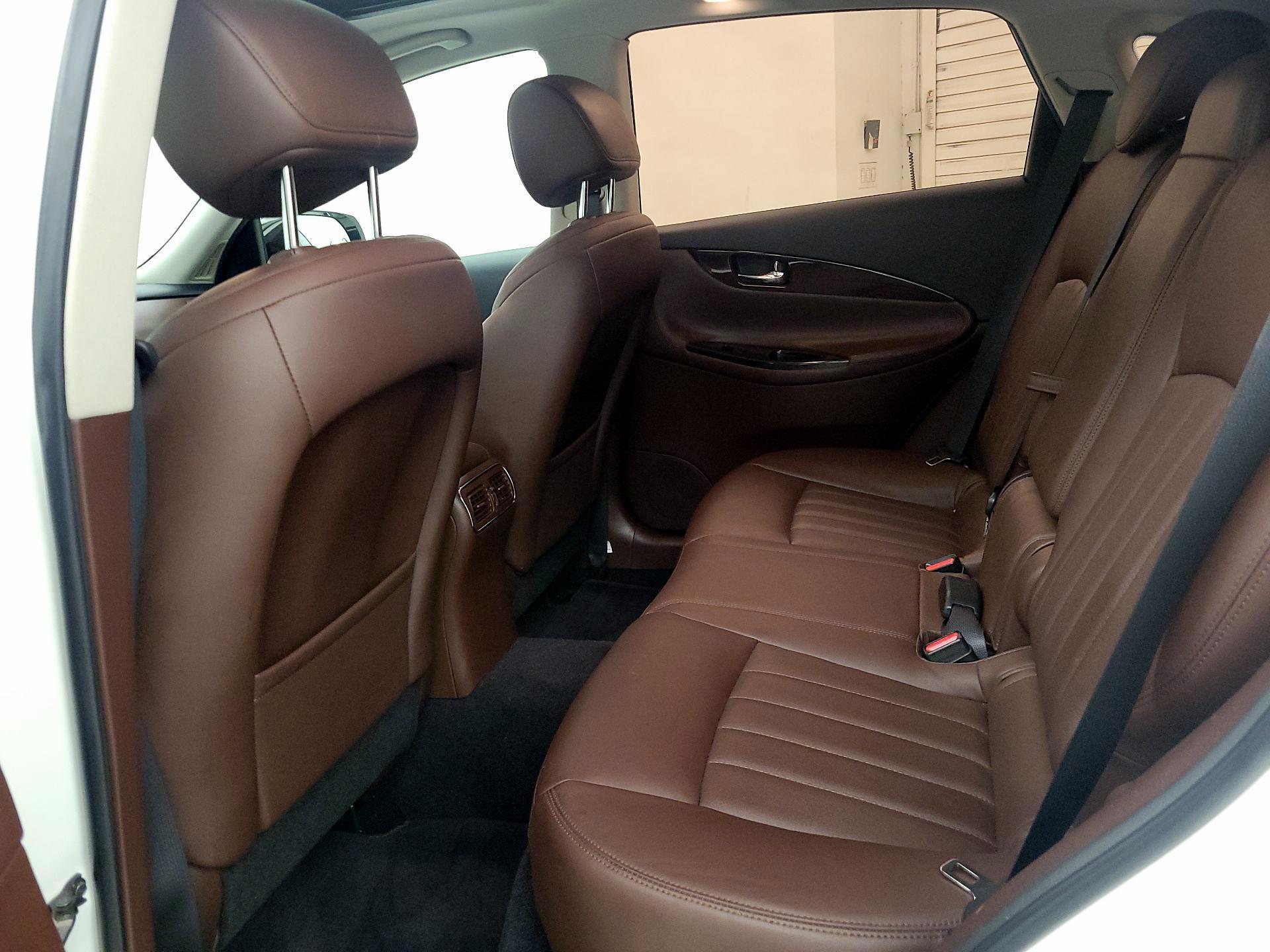 Thumbnail: 2017 INFINITI QX50 - 20