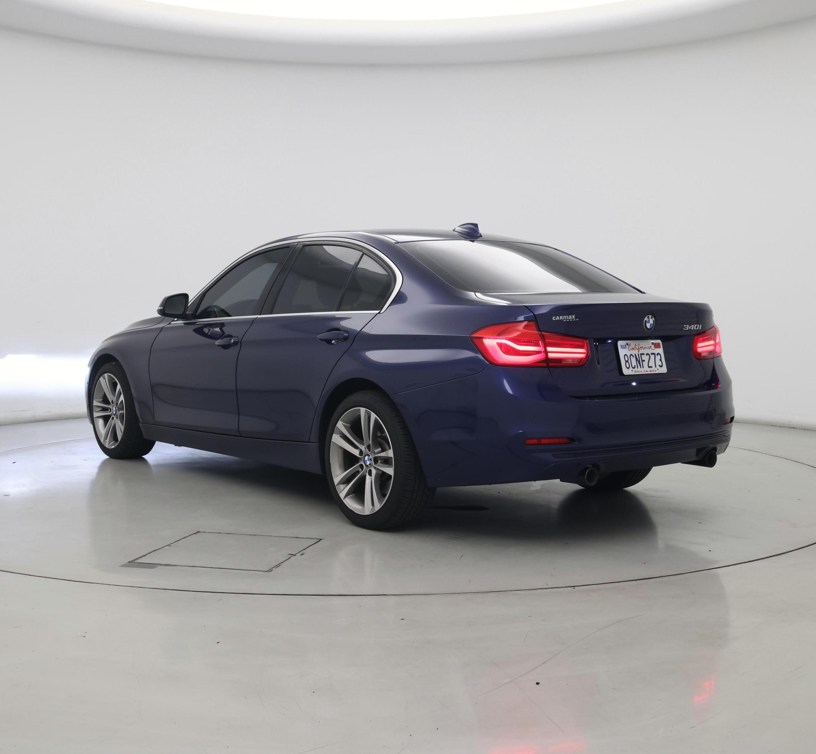 Thumbnail: 2016 BMW 3 Series - 2