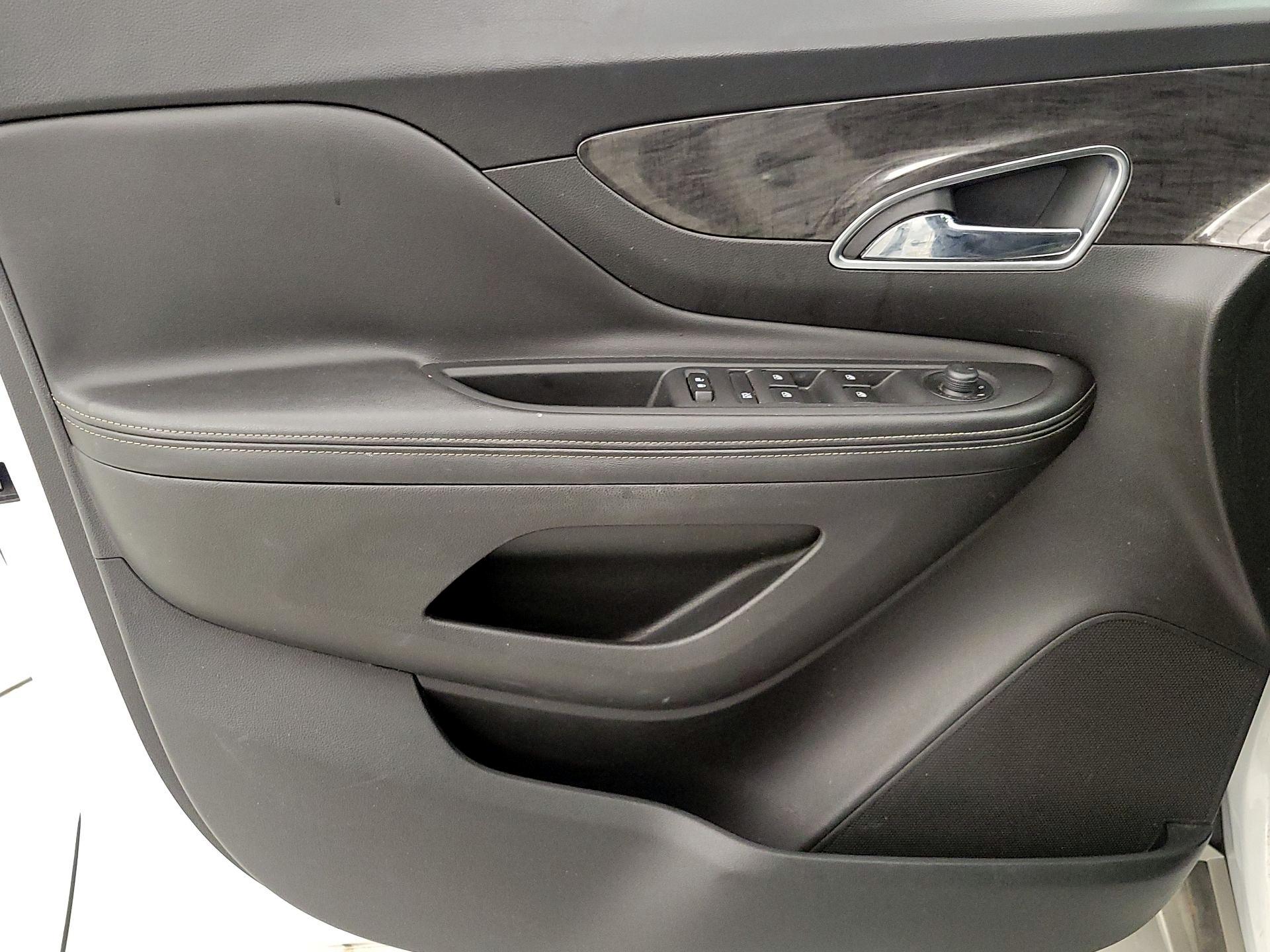 Thumbnail: 2016 Buick Encore - 12