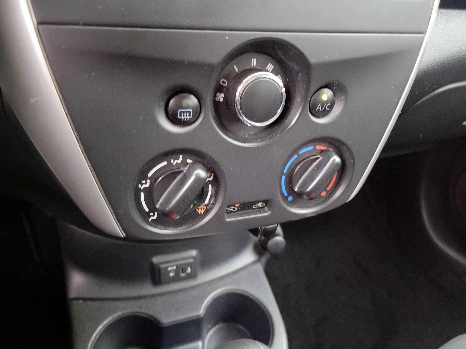 Thumbnail: 2018 Nissan Versa - 15