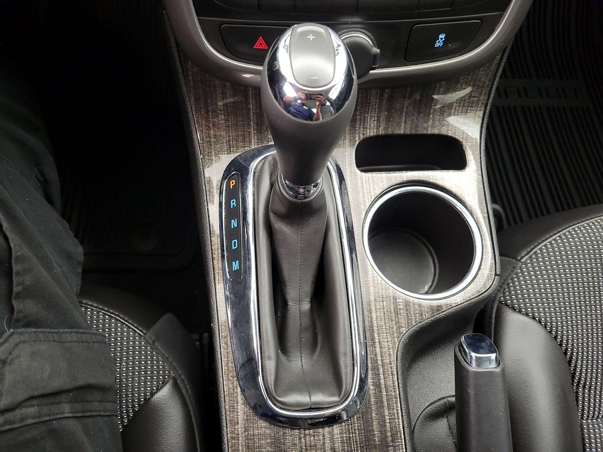 Thumbnail: 2014 Chevrolet Malibu - 16