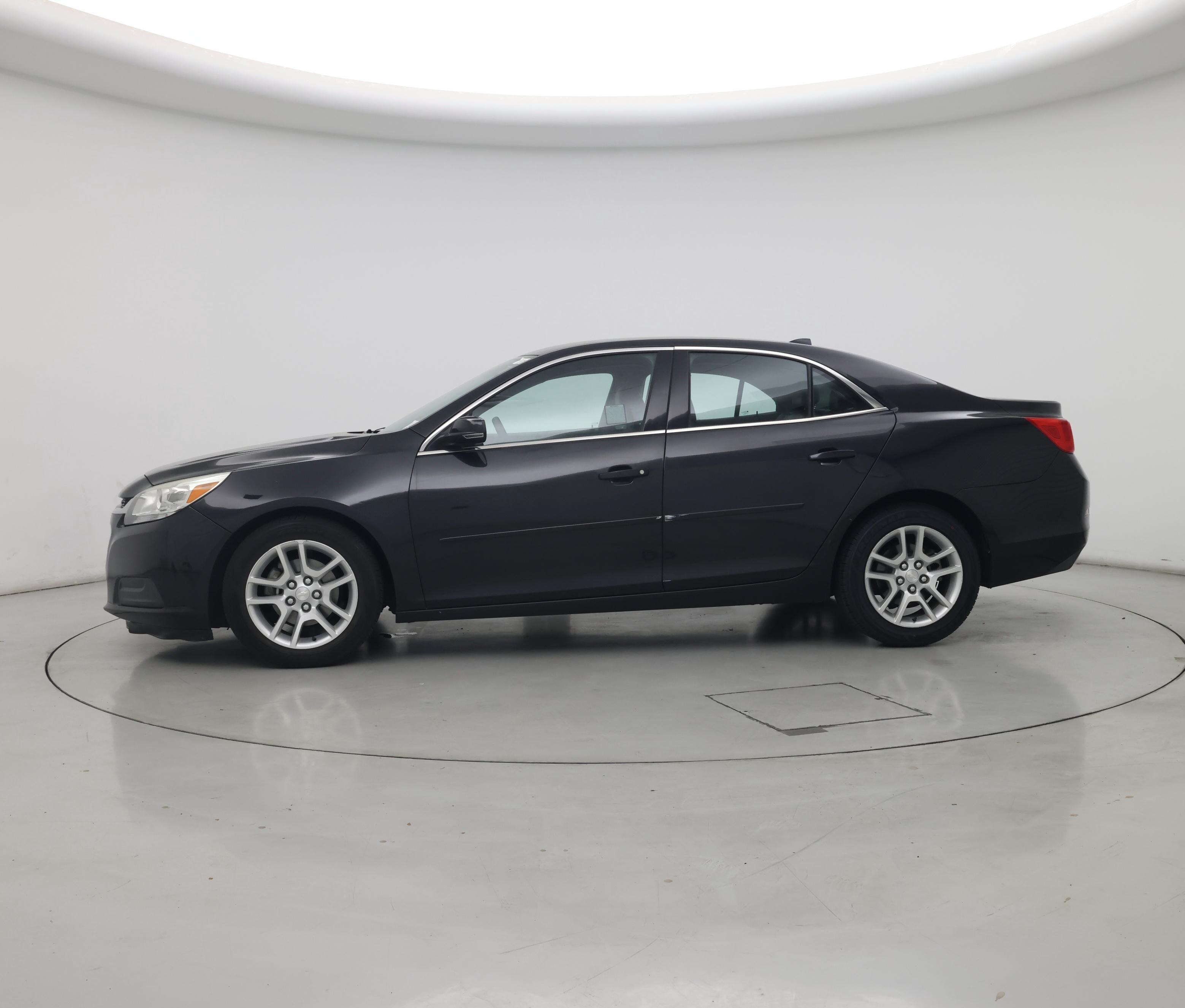 Thumbnail: 2014 Chevrolet Malibu - 3