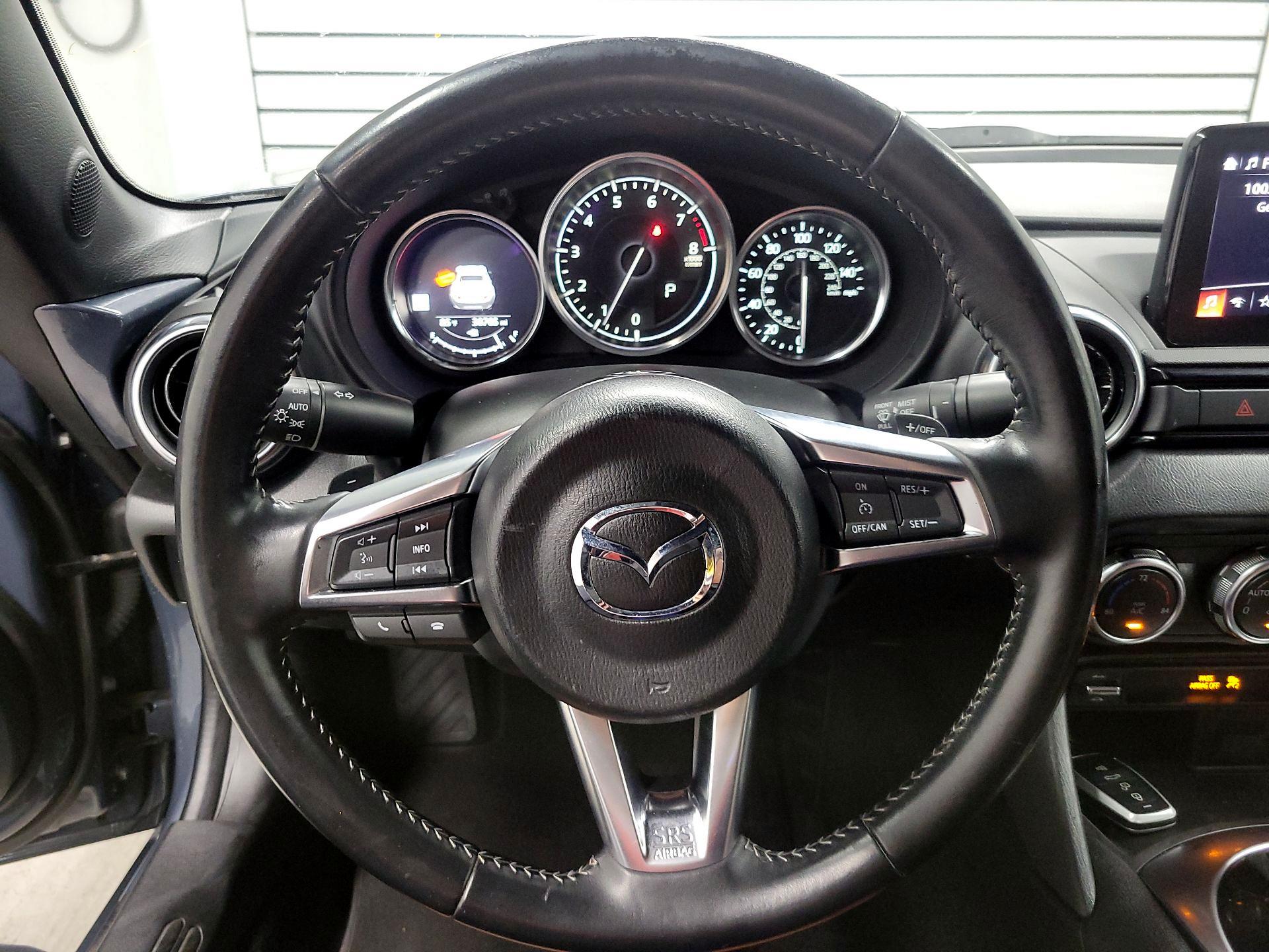 Thumbnail: 2022 Mazda MX-5 Miata - 10