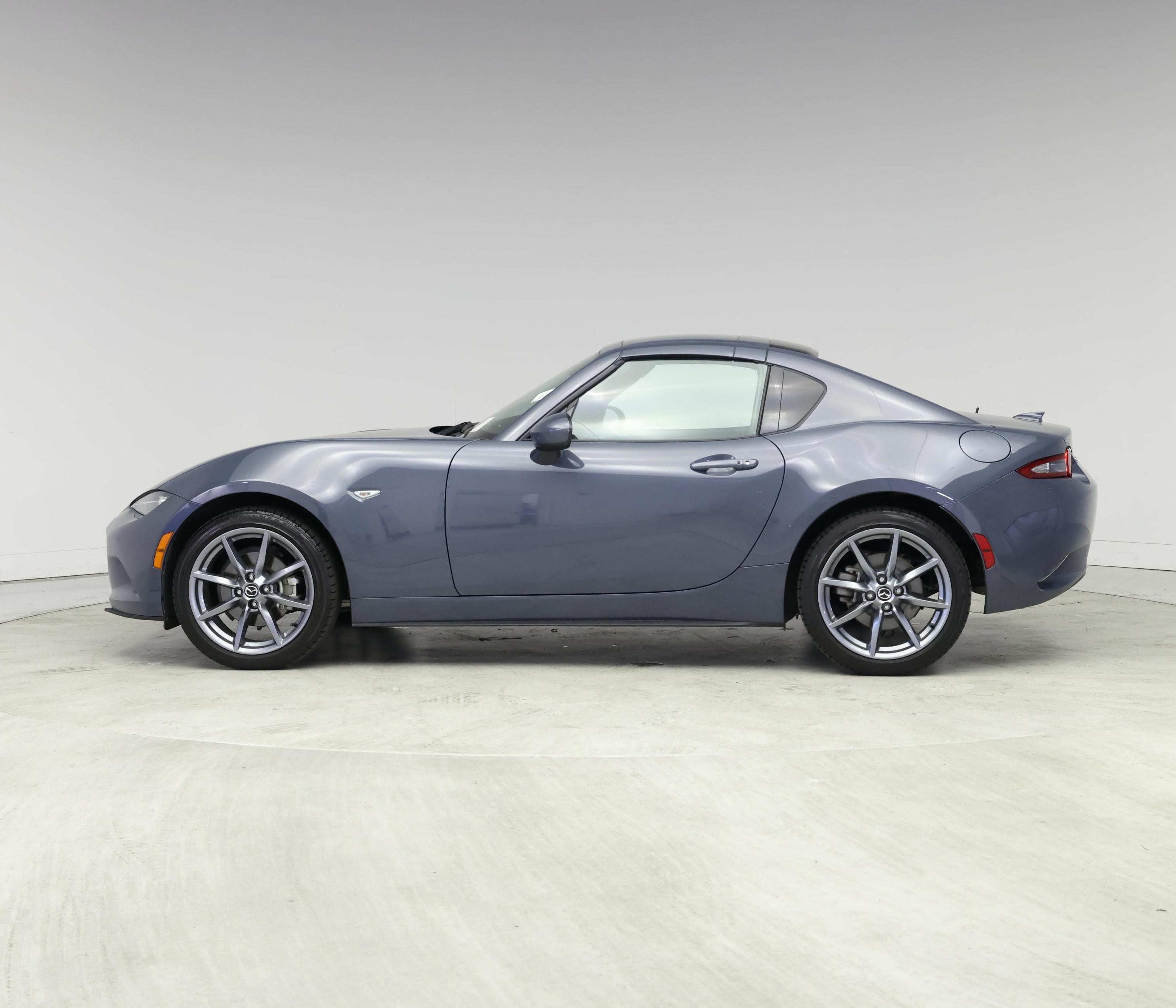Thumbnail: 2022 Mazda MX-5 Miata - 3
