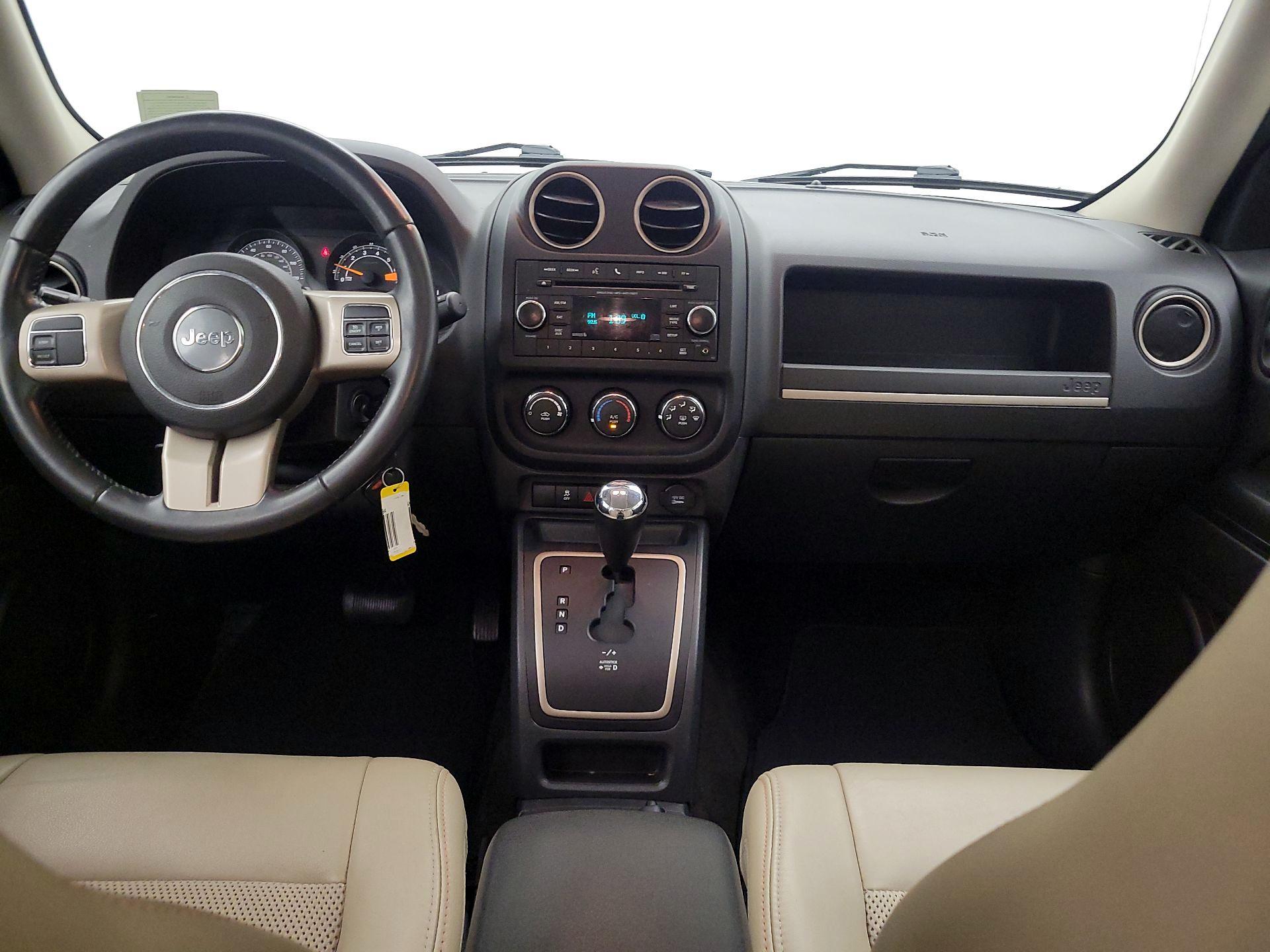 Thumbnail: 2016 Jeep Patriot - 9