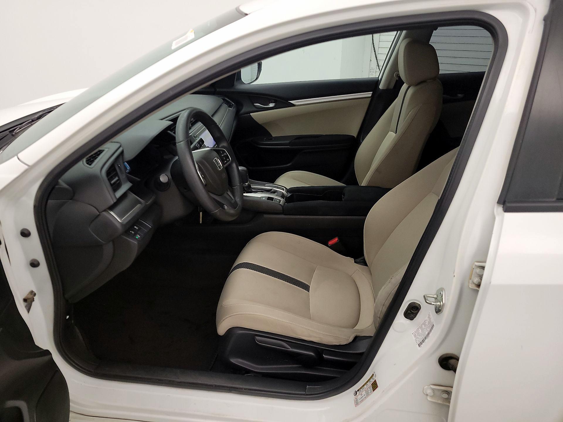 Thumbnail: 2016 Honda Civic - 11