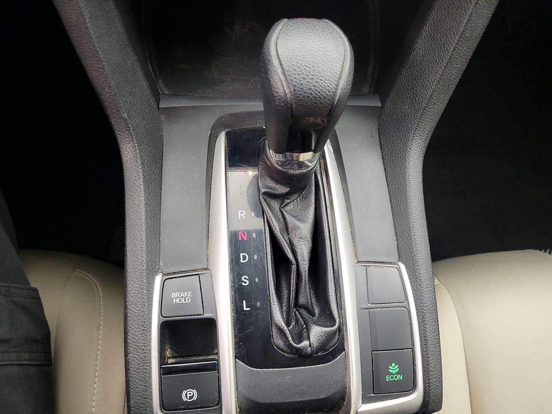 Thumbnail: 2016 Honda Civic - 16