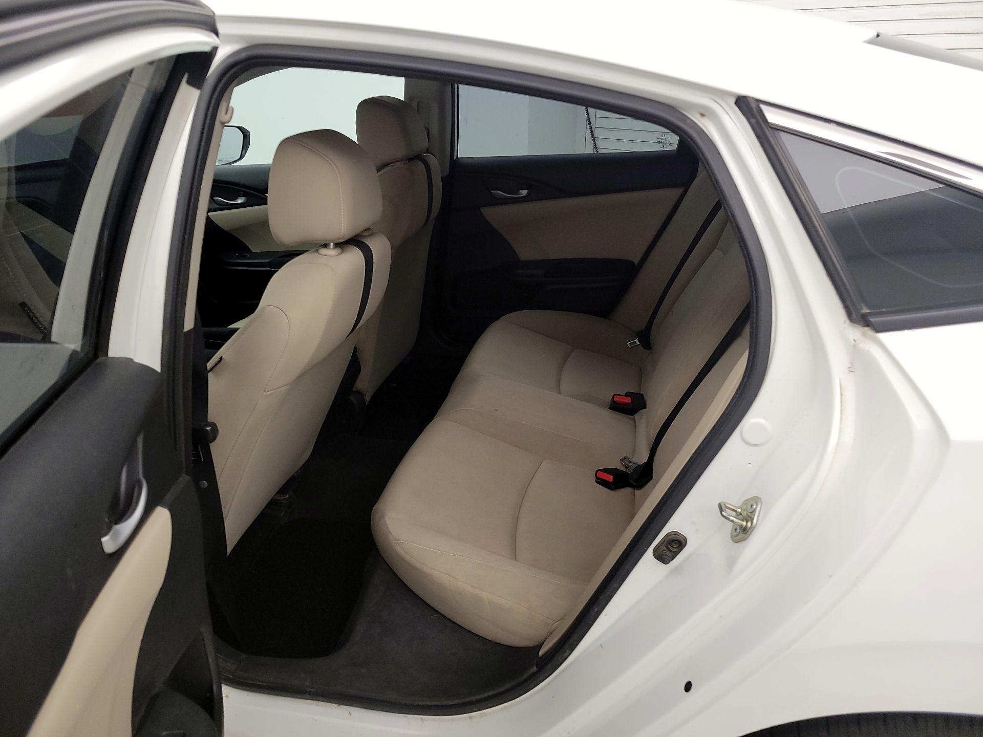Thumbnail: 2016 Honda Civic - 17