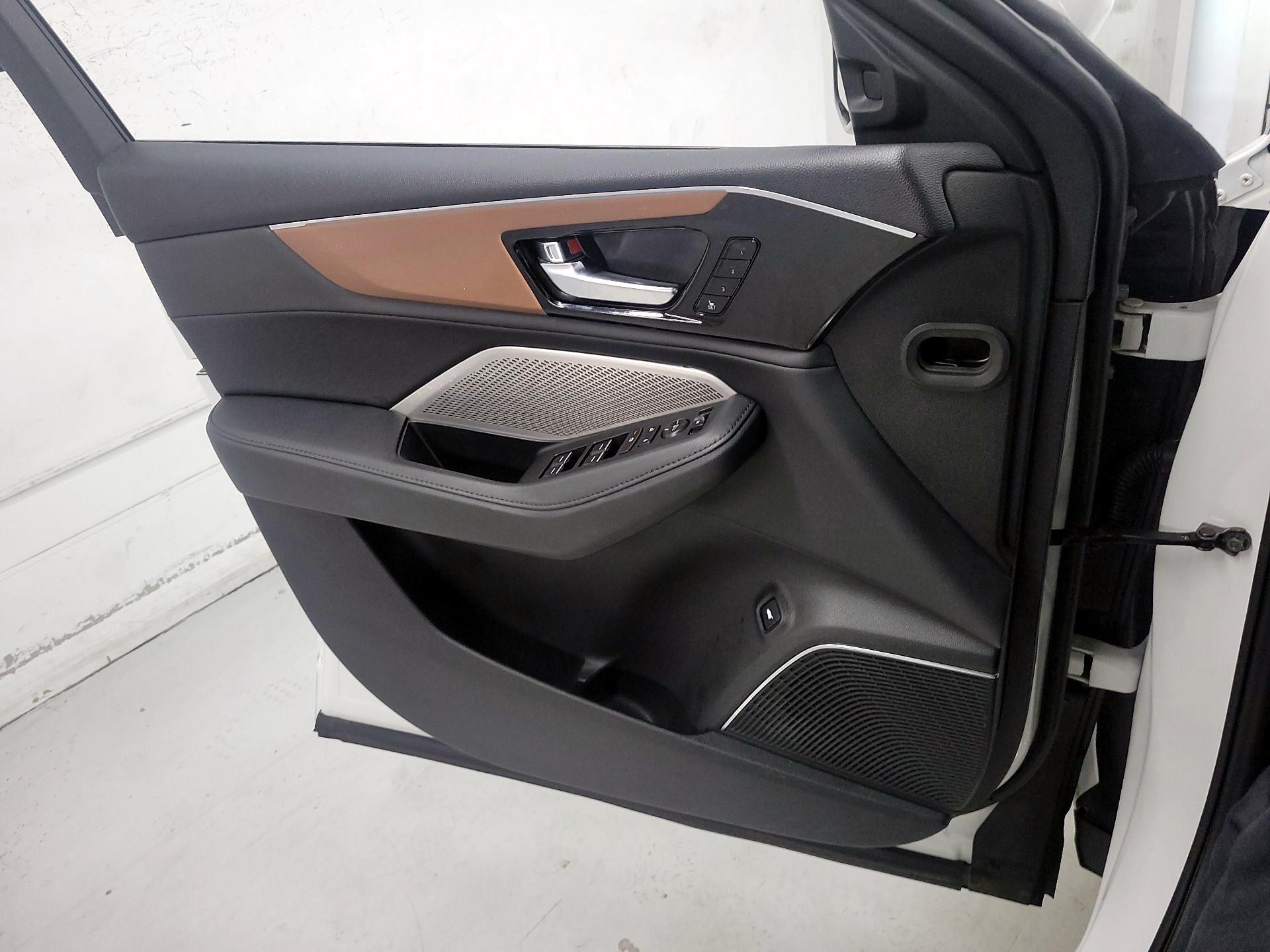 Thumbnail: 2022 Acura MDX - 12