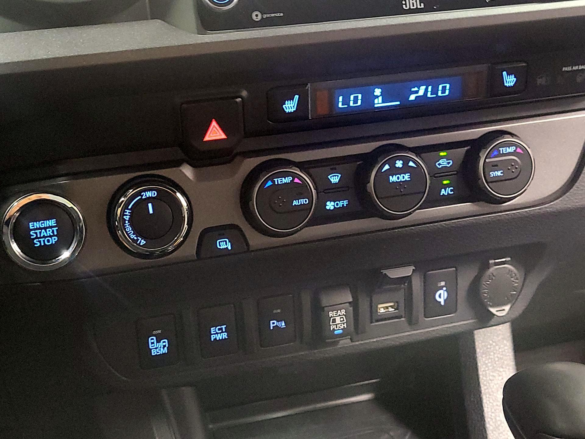 Thumbnail: 2022 Toyota Tacoma - 16