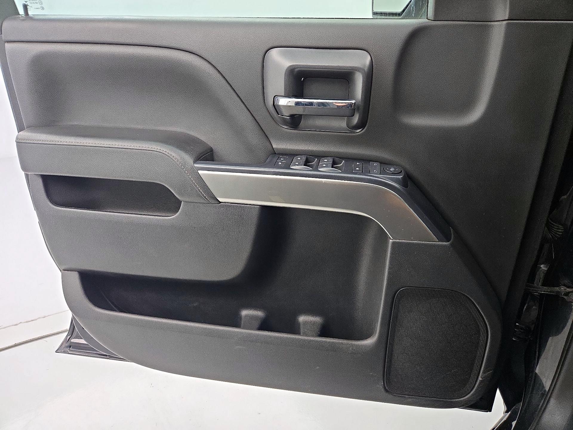 Thumbnail: 2019 Chevrolet Silverado 1500 - 12