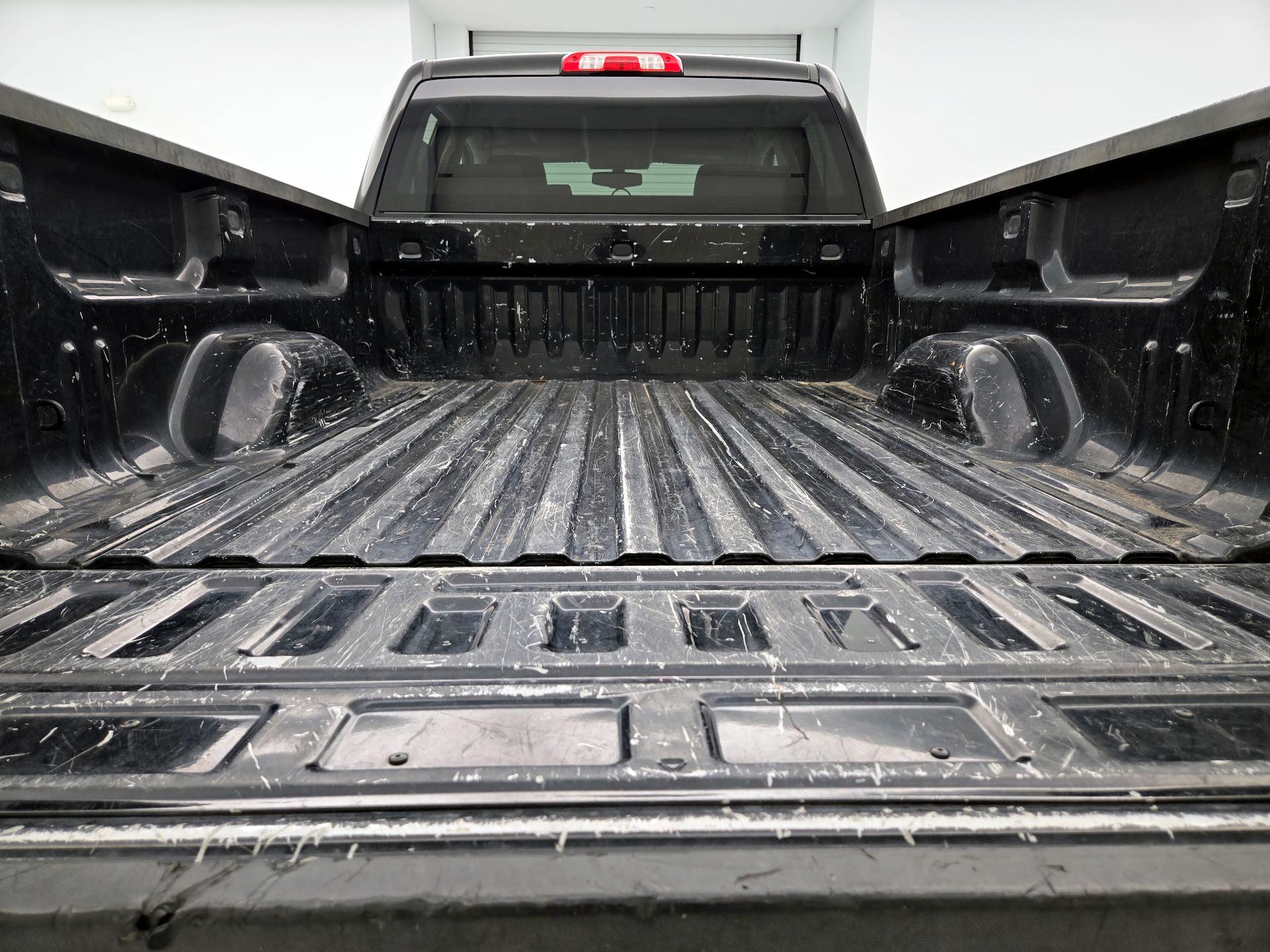 Thumbnail: 2019 Chevrolet Silverado 1500 - 20