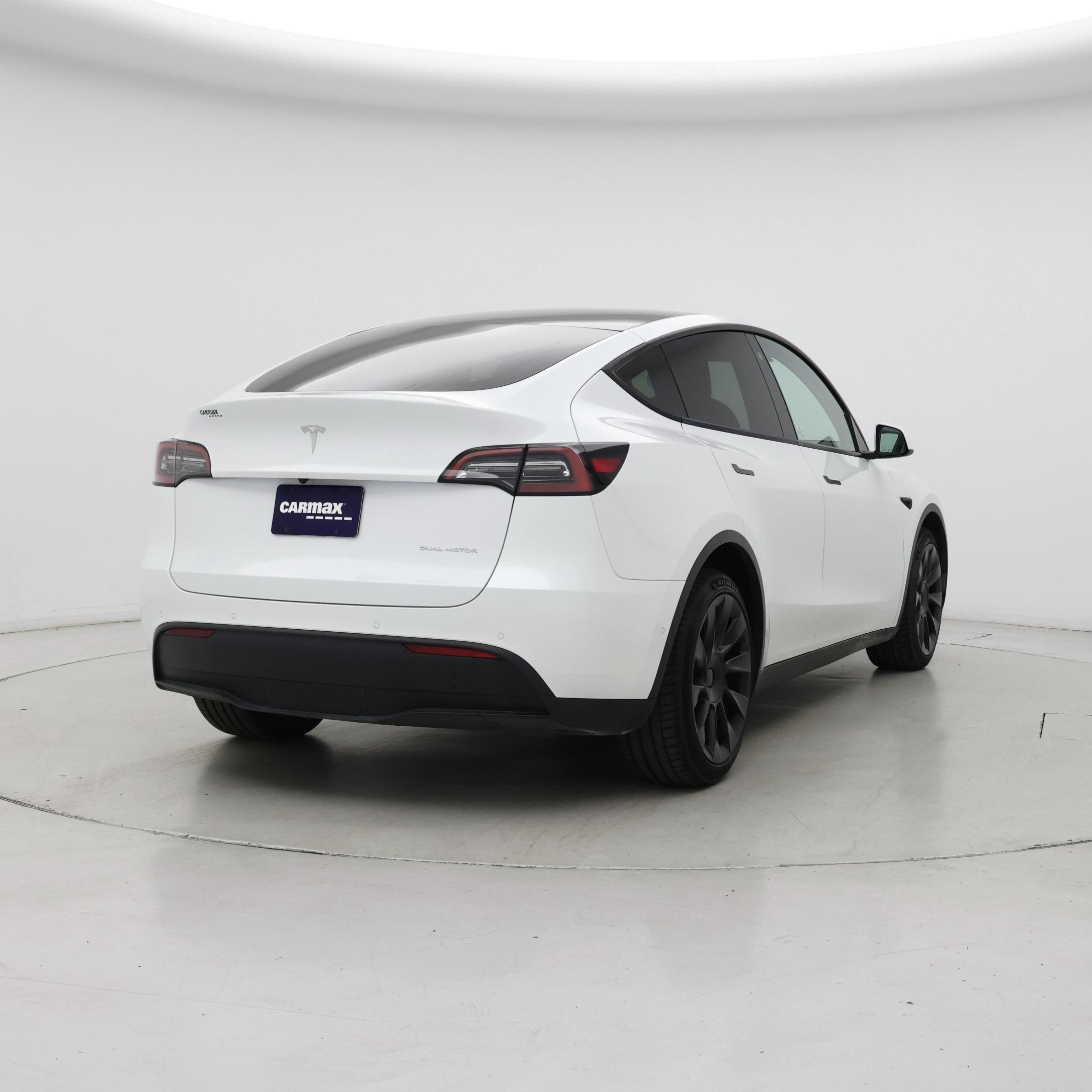 Thumbnail: 2022 Tesla Model Y - 8