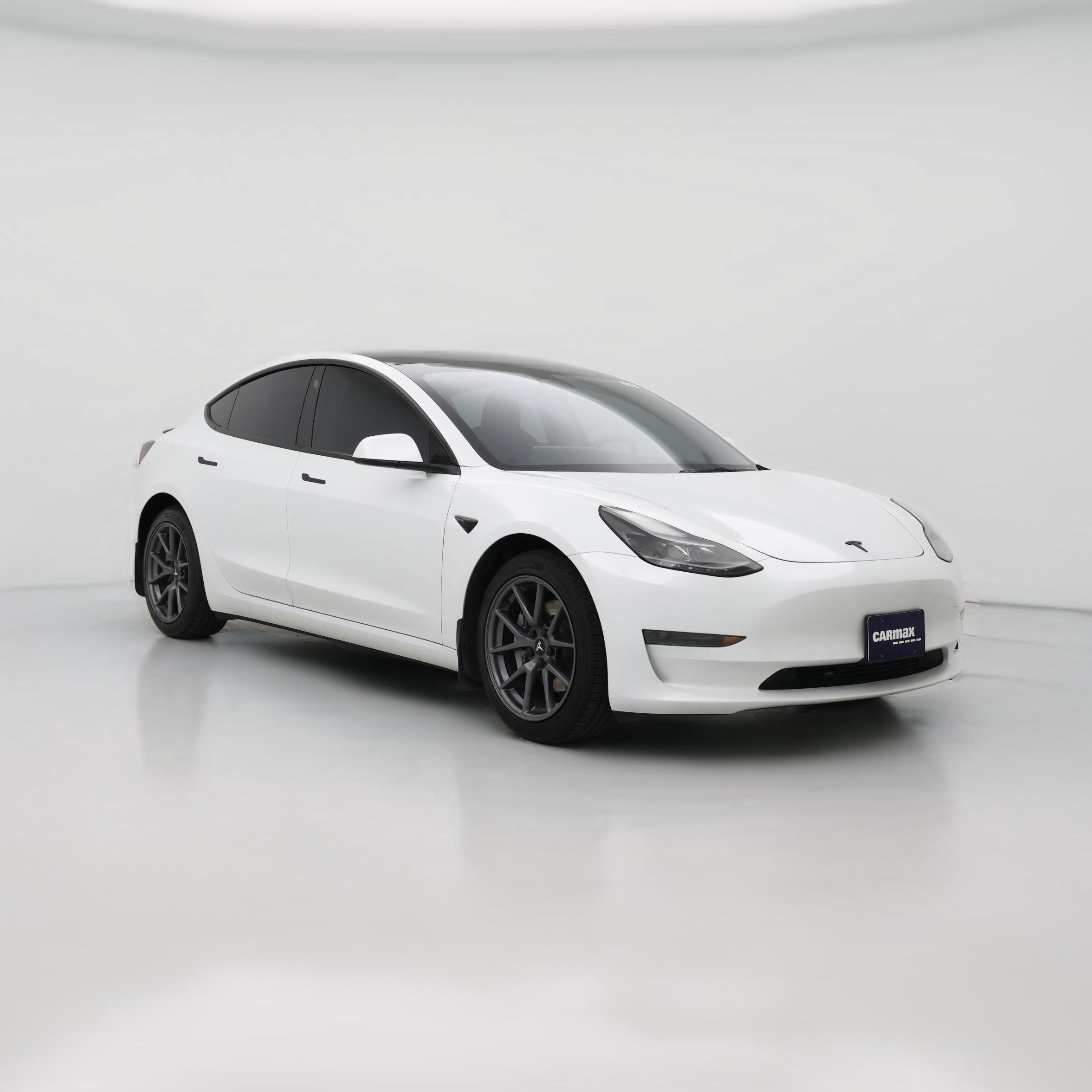 Thumbnail: 2023 Tesla Model 3 - 1
