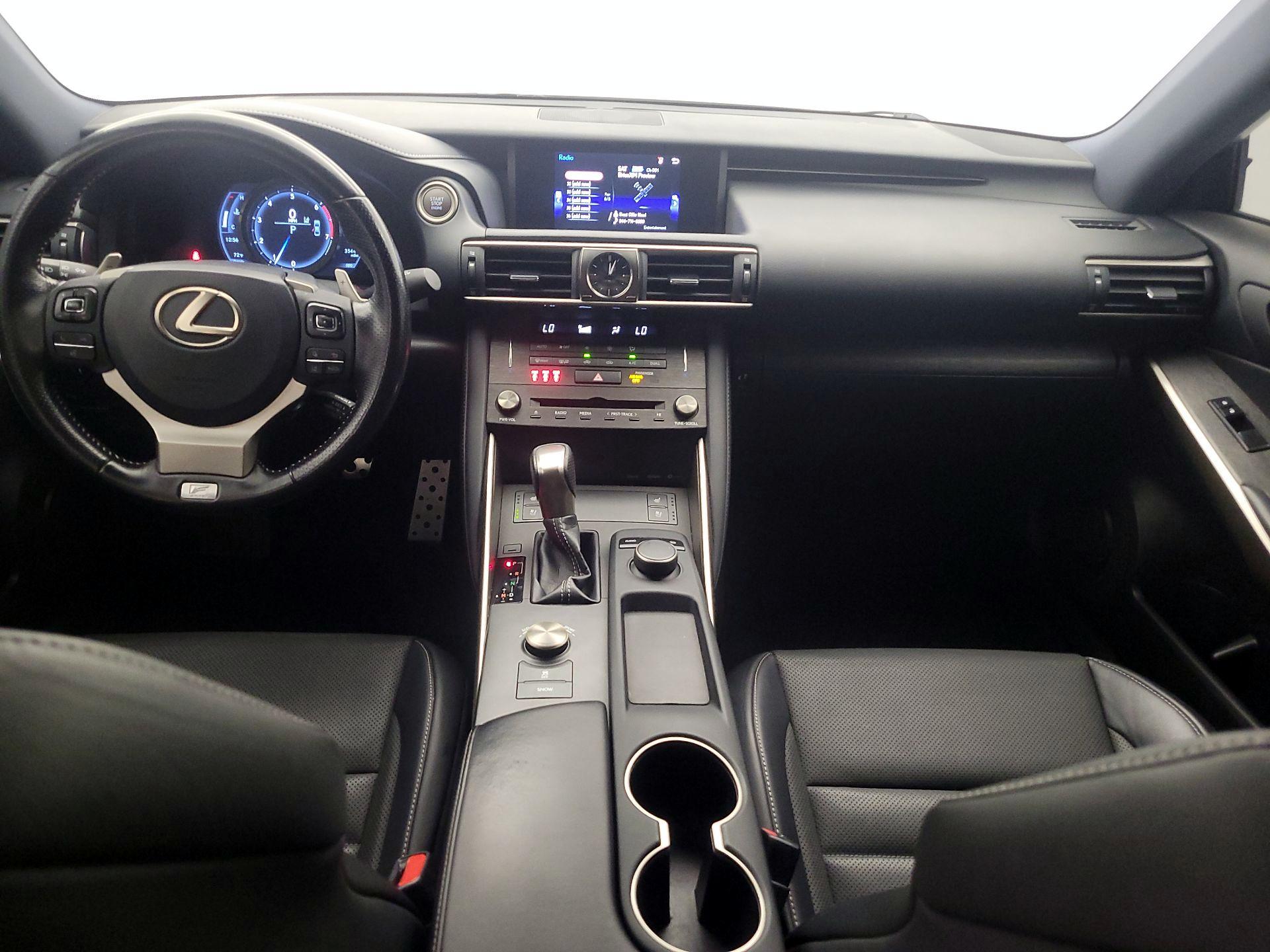 Thumbnail: 2020 Lexus IS - 9