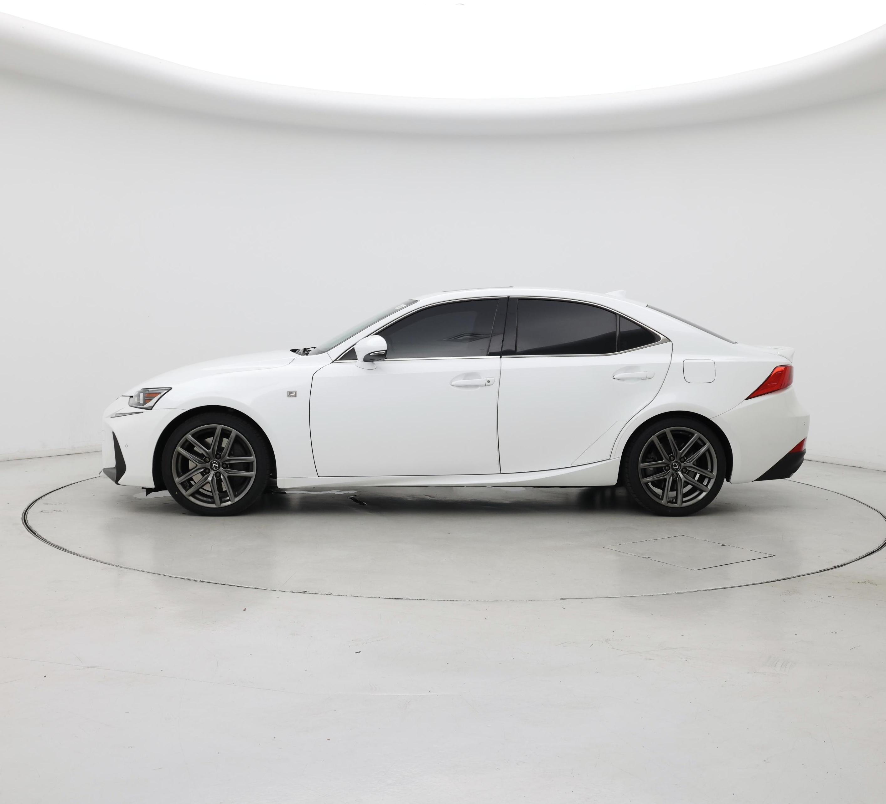 Thumbnail: 2020 Lexus IS - 3
