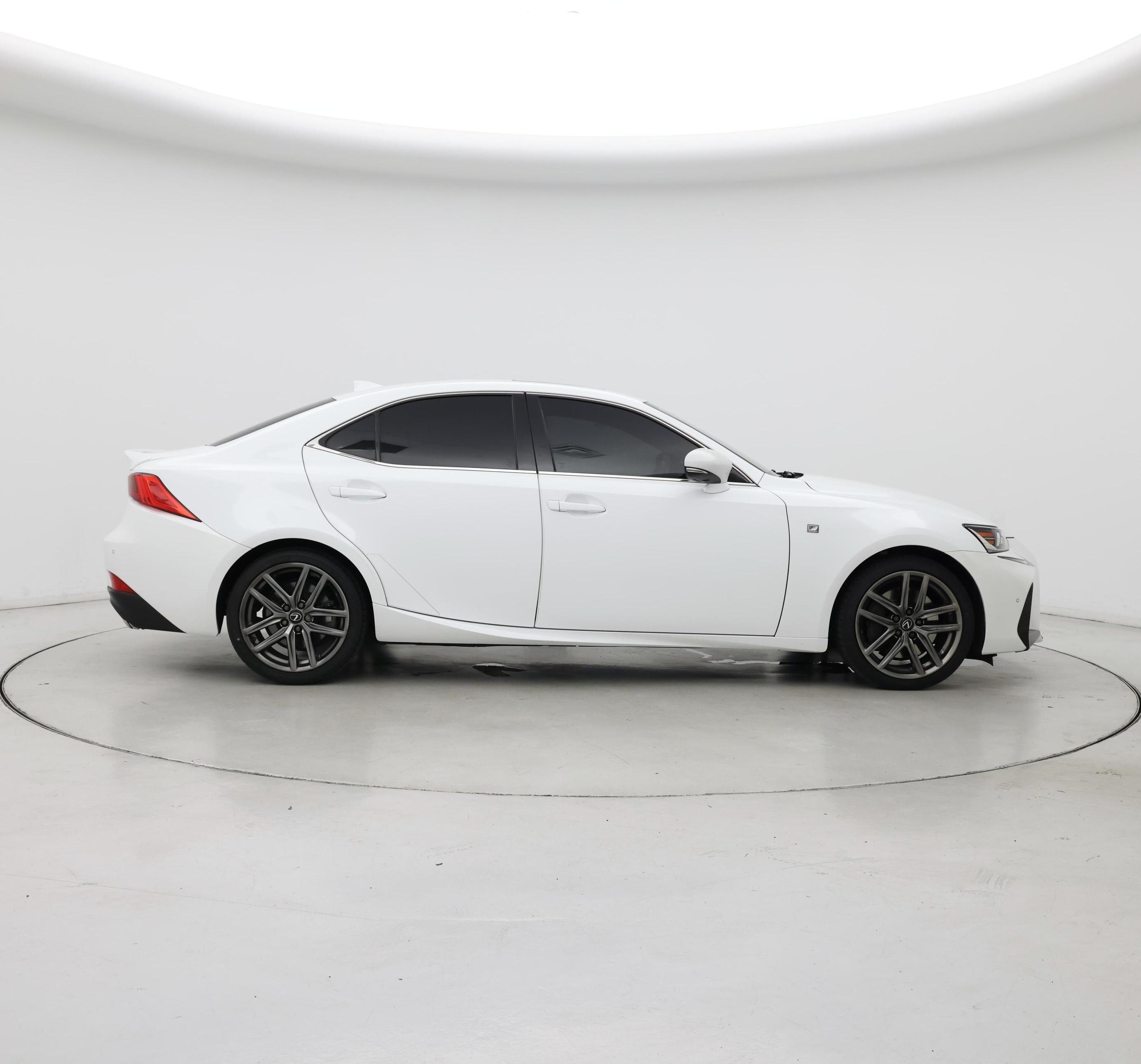 Thumbnail: 2020 Lexus IS - 7