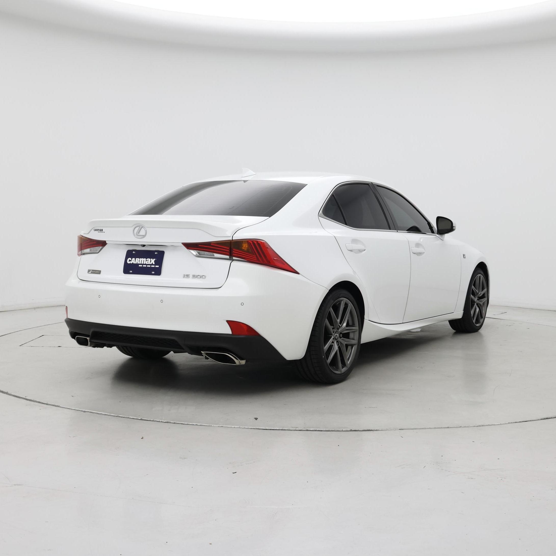 Thumbnail: 2020 Lexus IS - 8