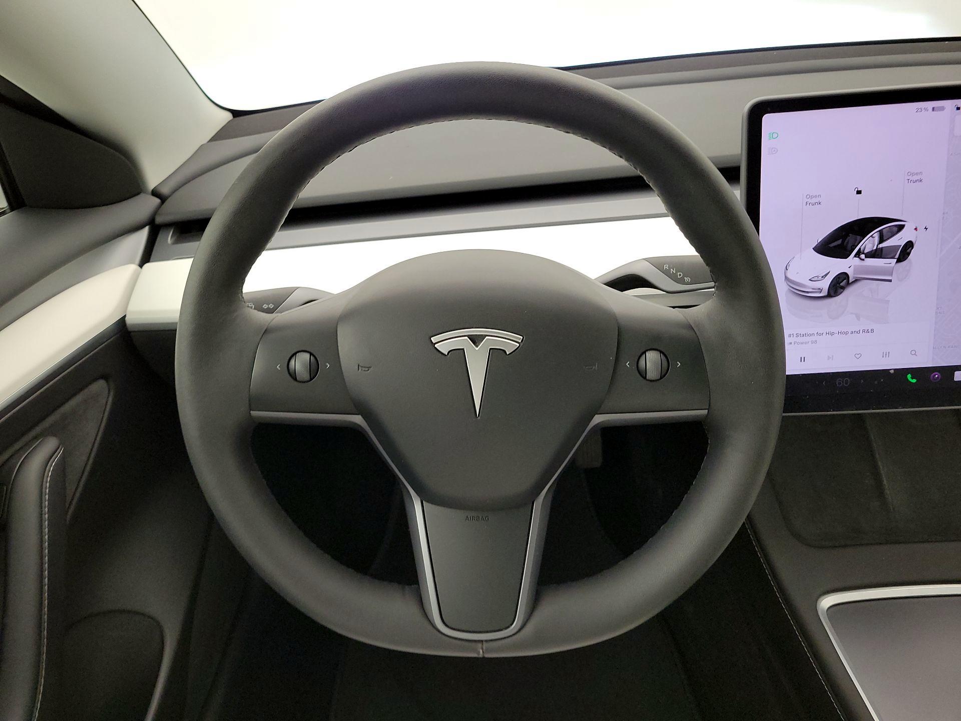 Thumbnail: 2023 Tesla Model 3 - 10