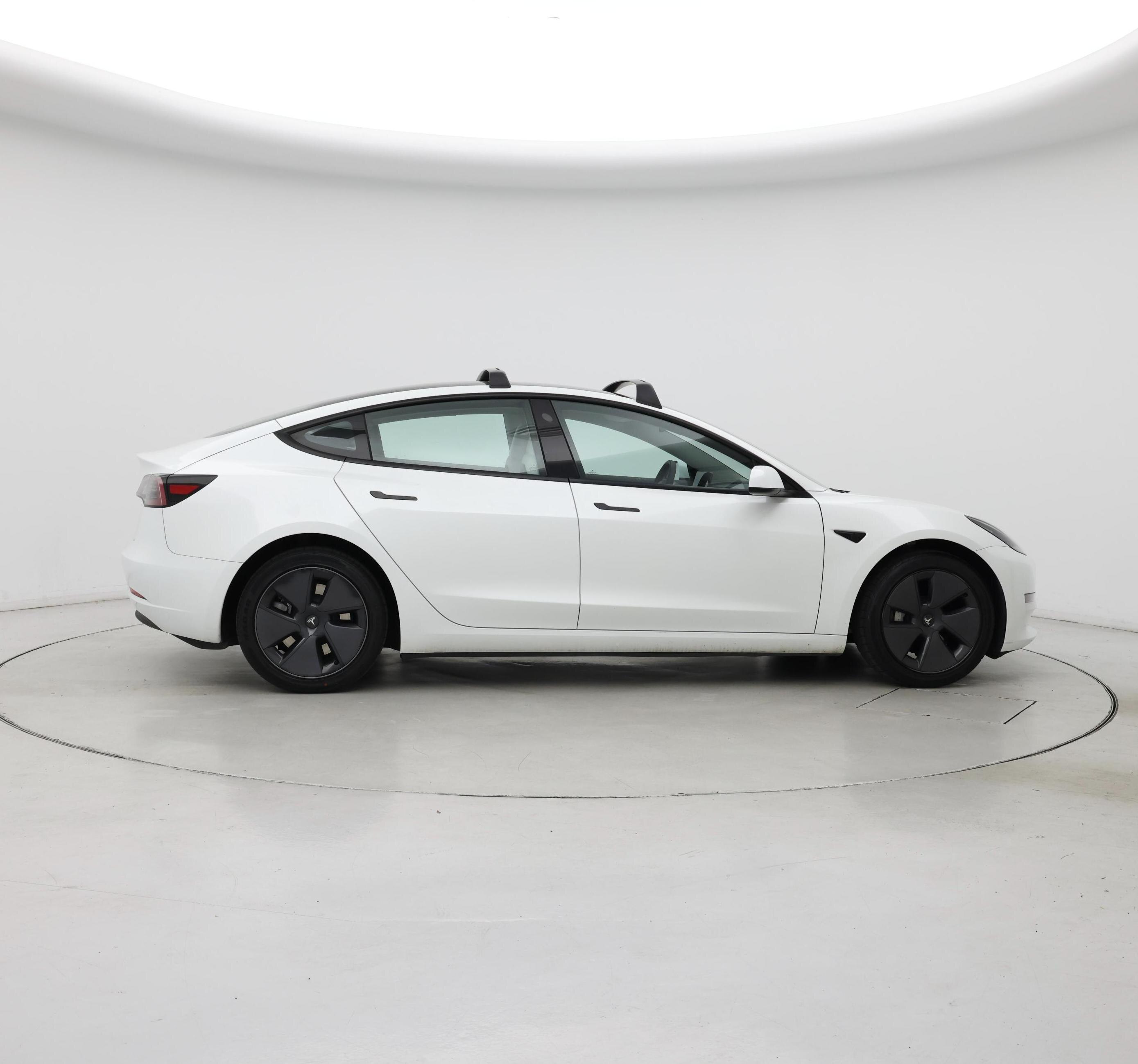 Thumbnail: 2023 Tesla Model 3 - 7