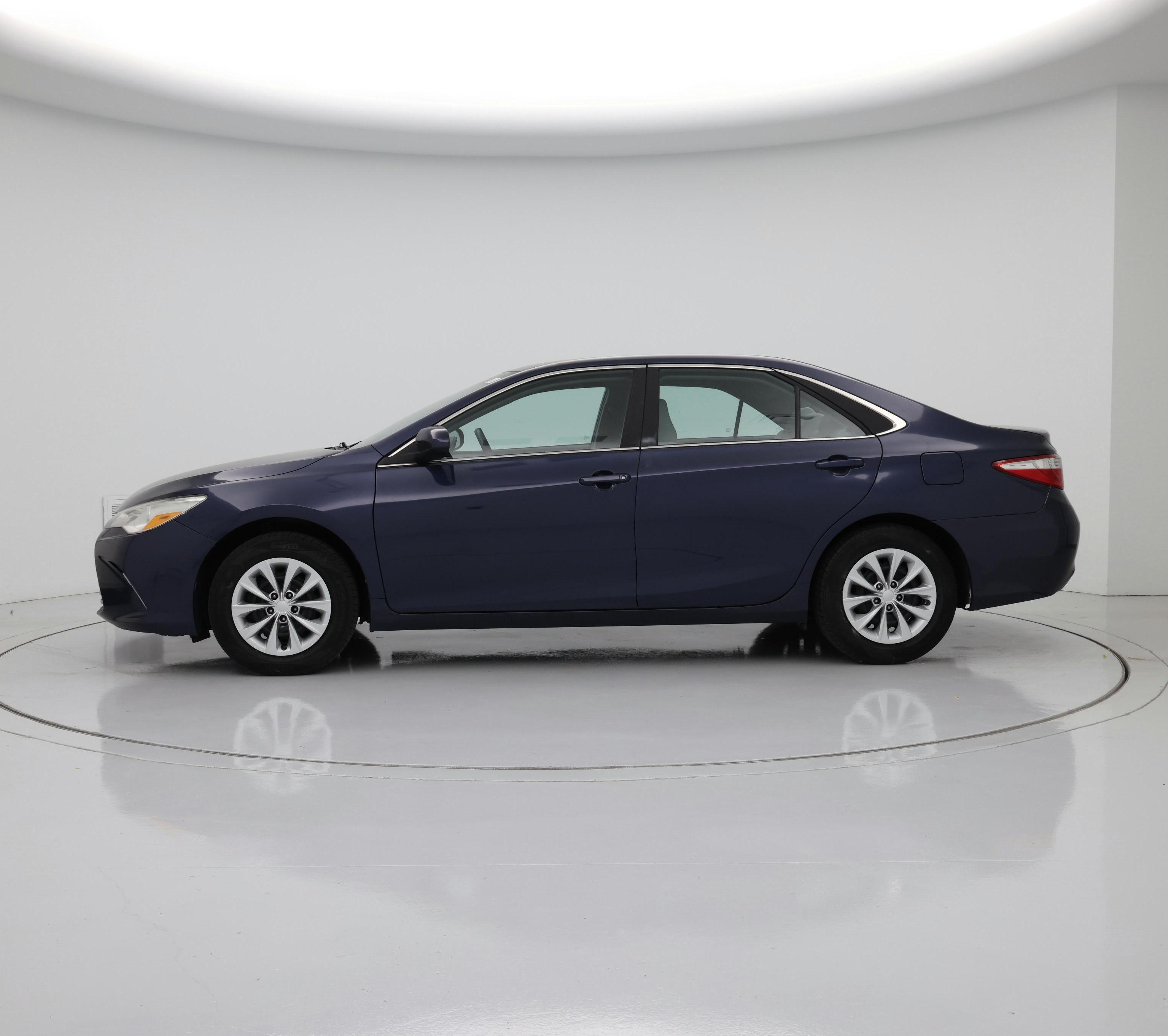 Thumbnail: 2017 Toyota Camry - 3