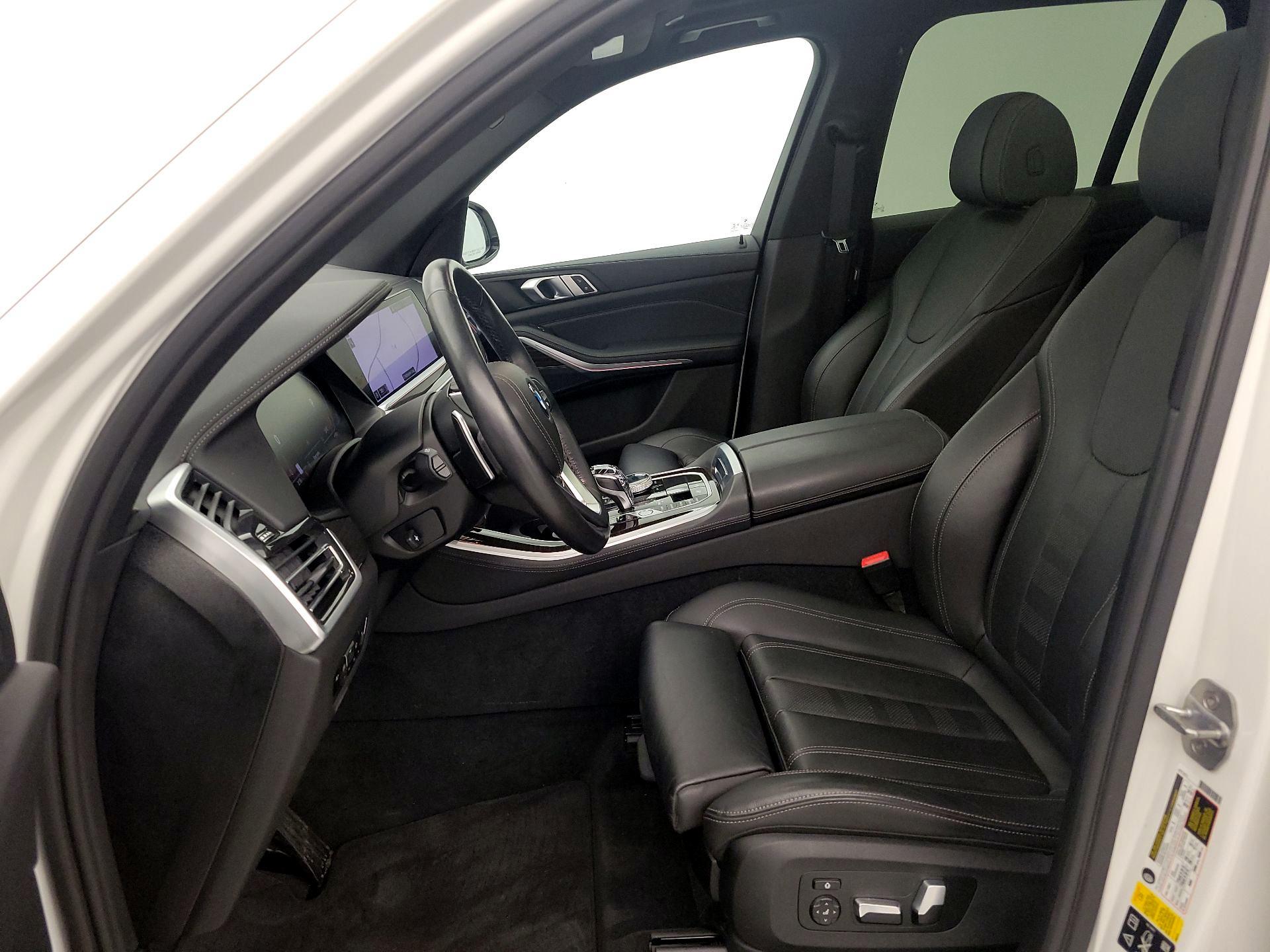 Thumbnail: 2020 BMW X5 - 11