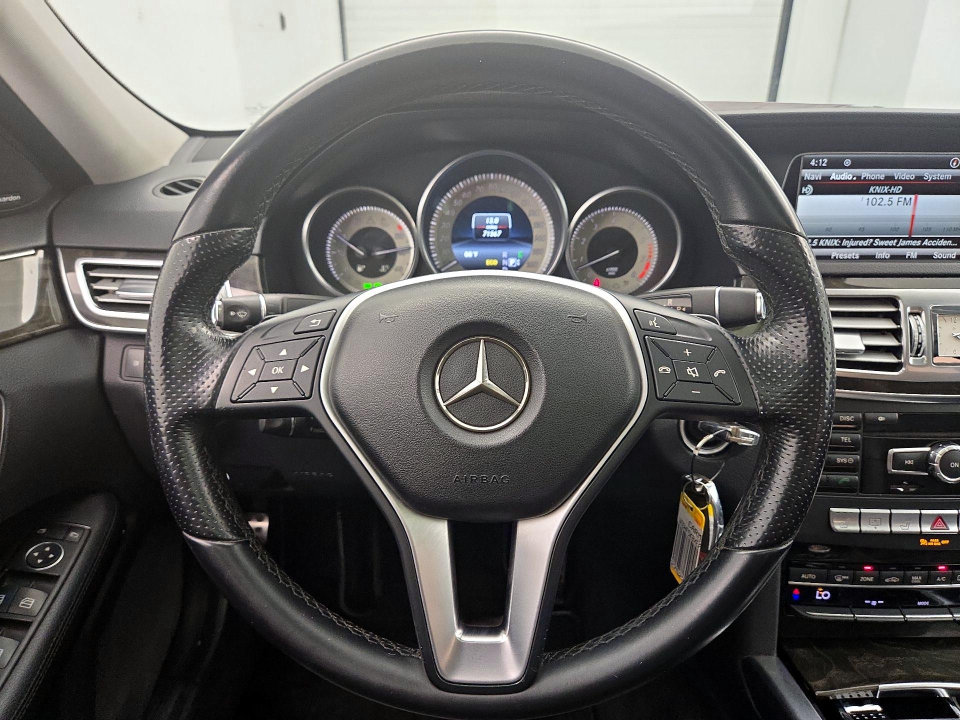 Thumbnail: 2014 Mercedes-Benz E-Class - 10