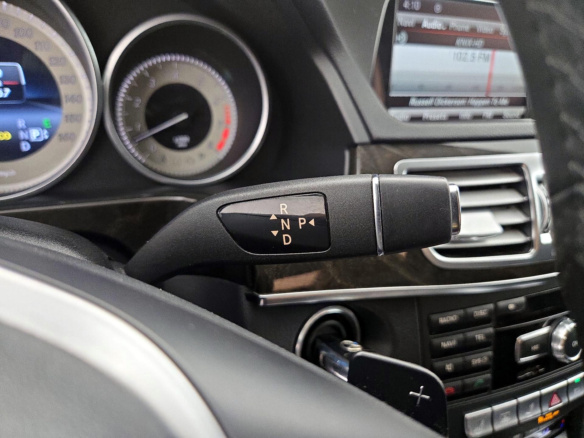 Thumbnail: 2014 Mercedes-Benz E-Class - 17