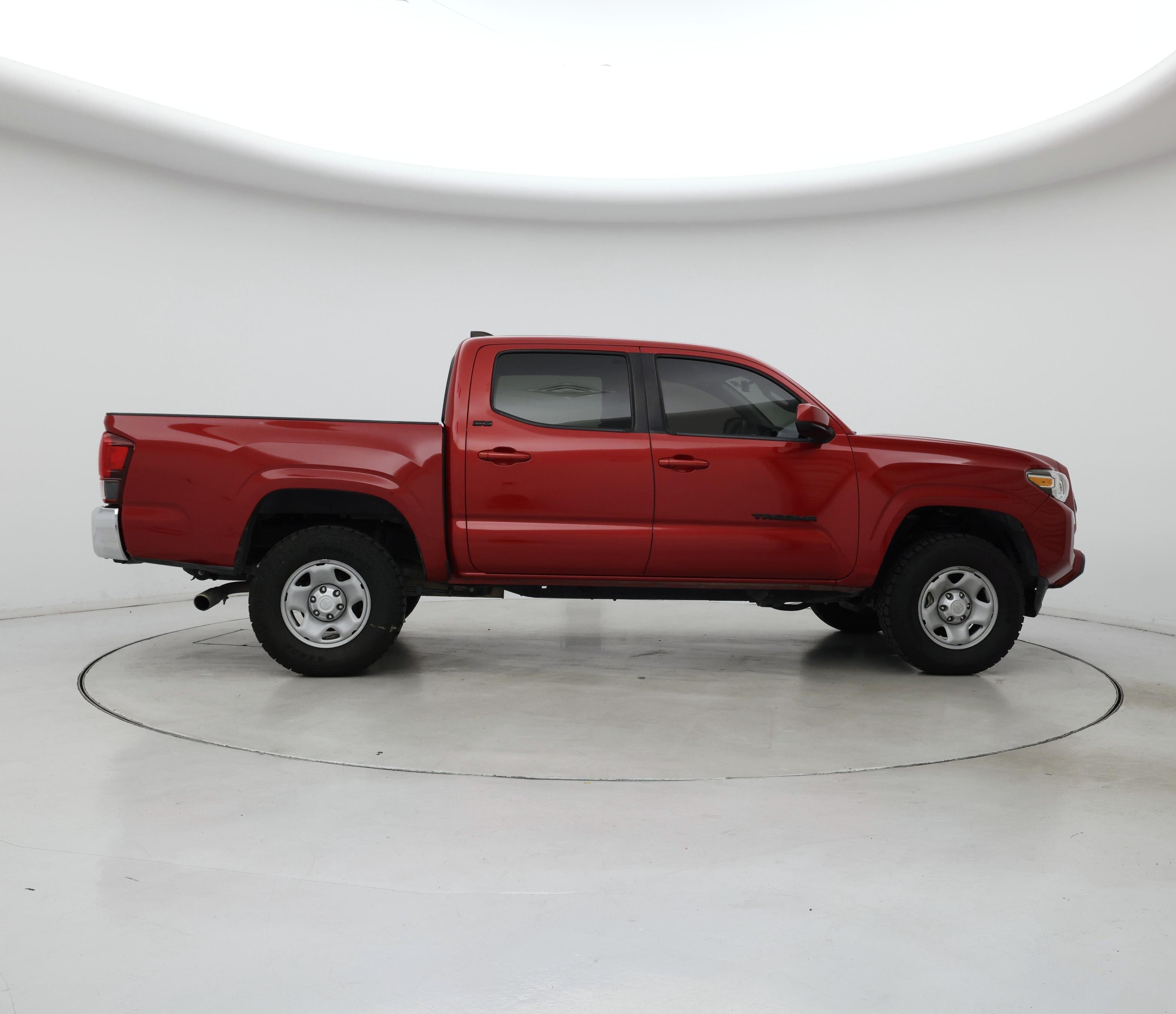 Thumbnail: 2021 Toyota Tacoma - 7