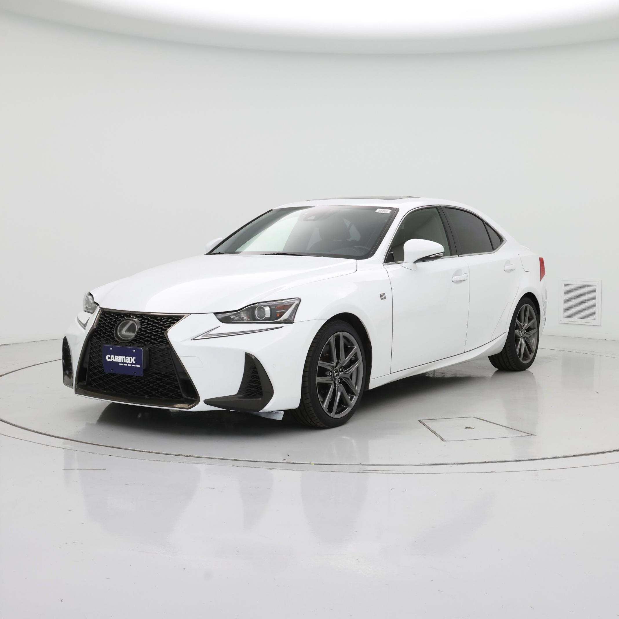 Thumbnail: 2018 Lexus IS - 4