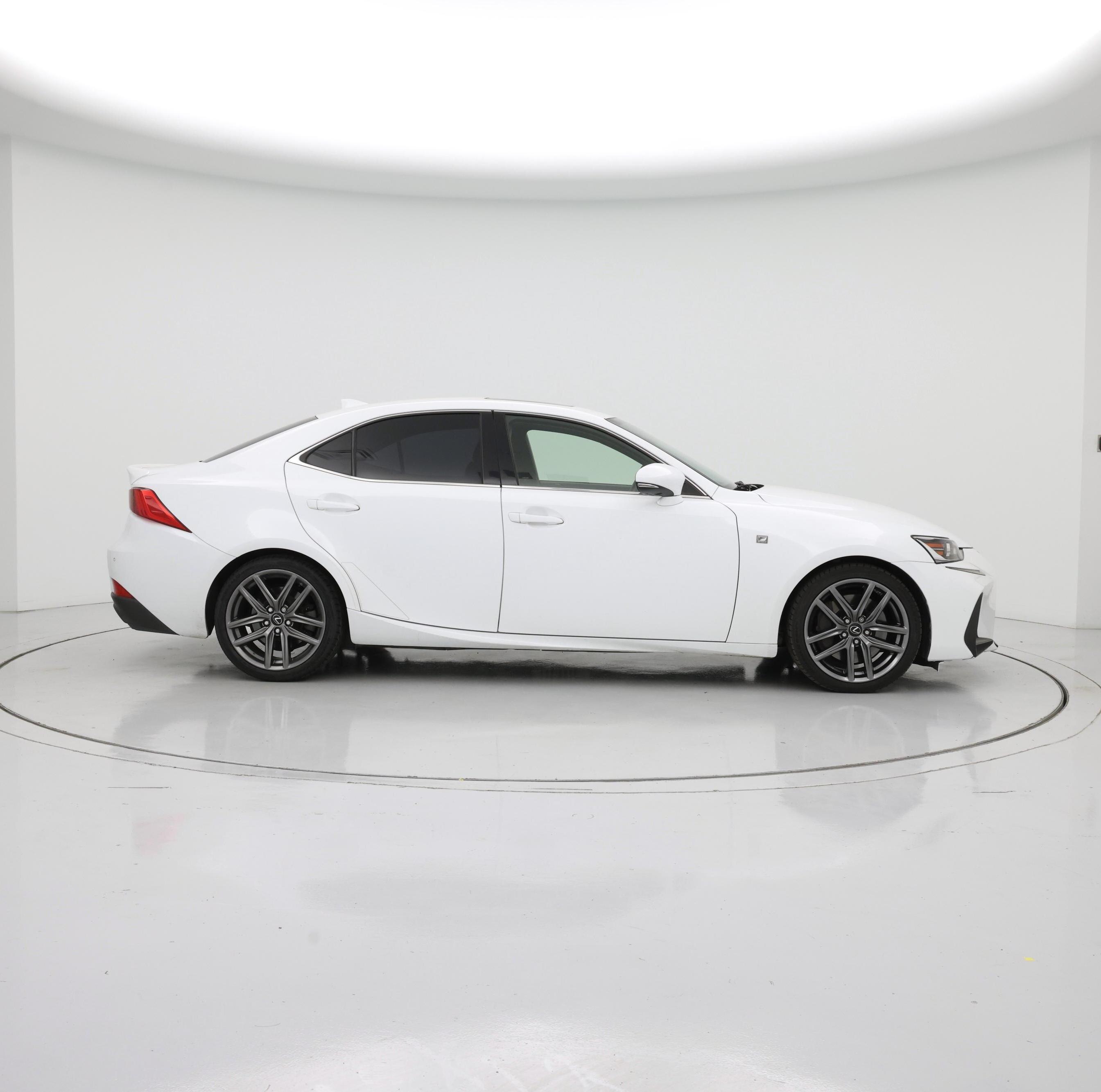 Thumbnail: 2018 Lexus IS - 7