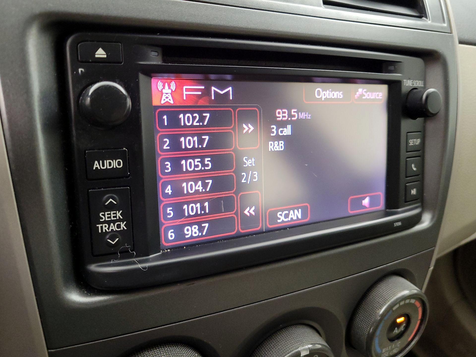 Thumbnail: 2013 Toyota Corolla - 14