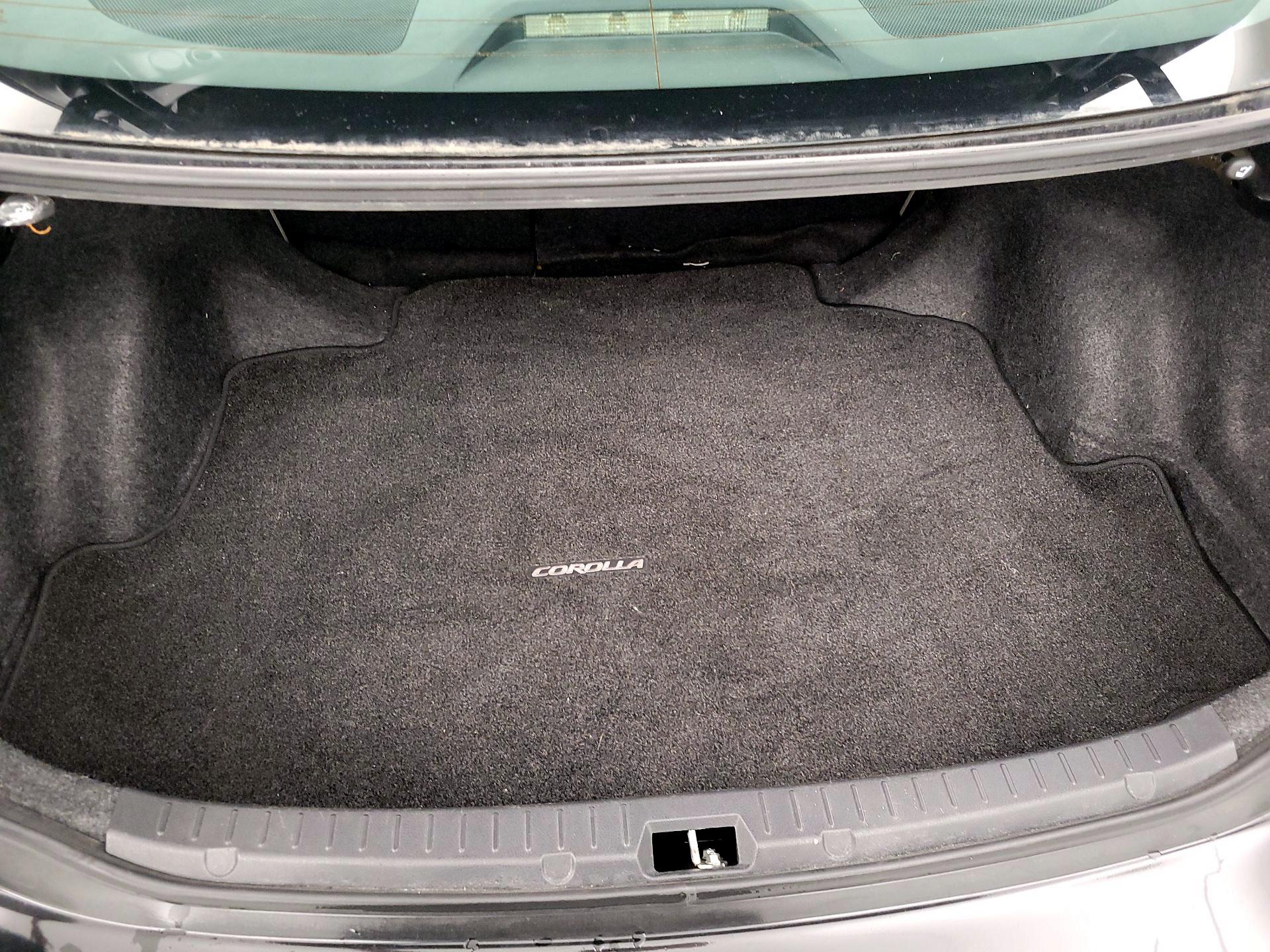 Thumbnail: 2013 Toyota Corolla - 19