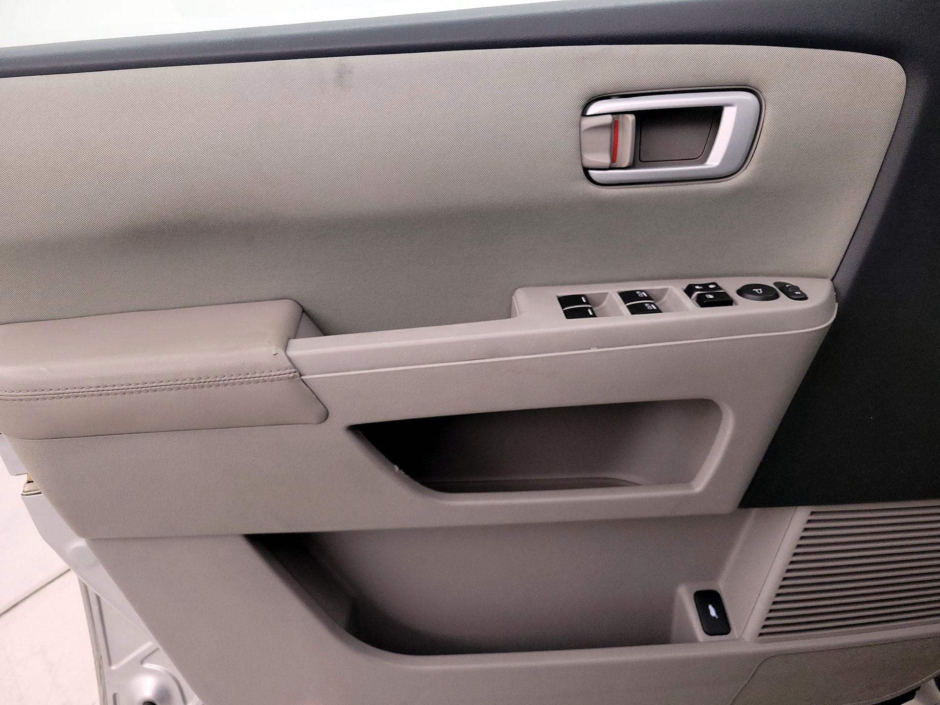 Thumbnail: 2014 Honda Pilot - 12