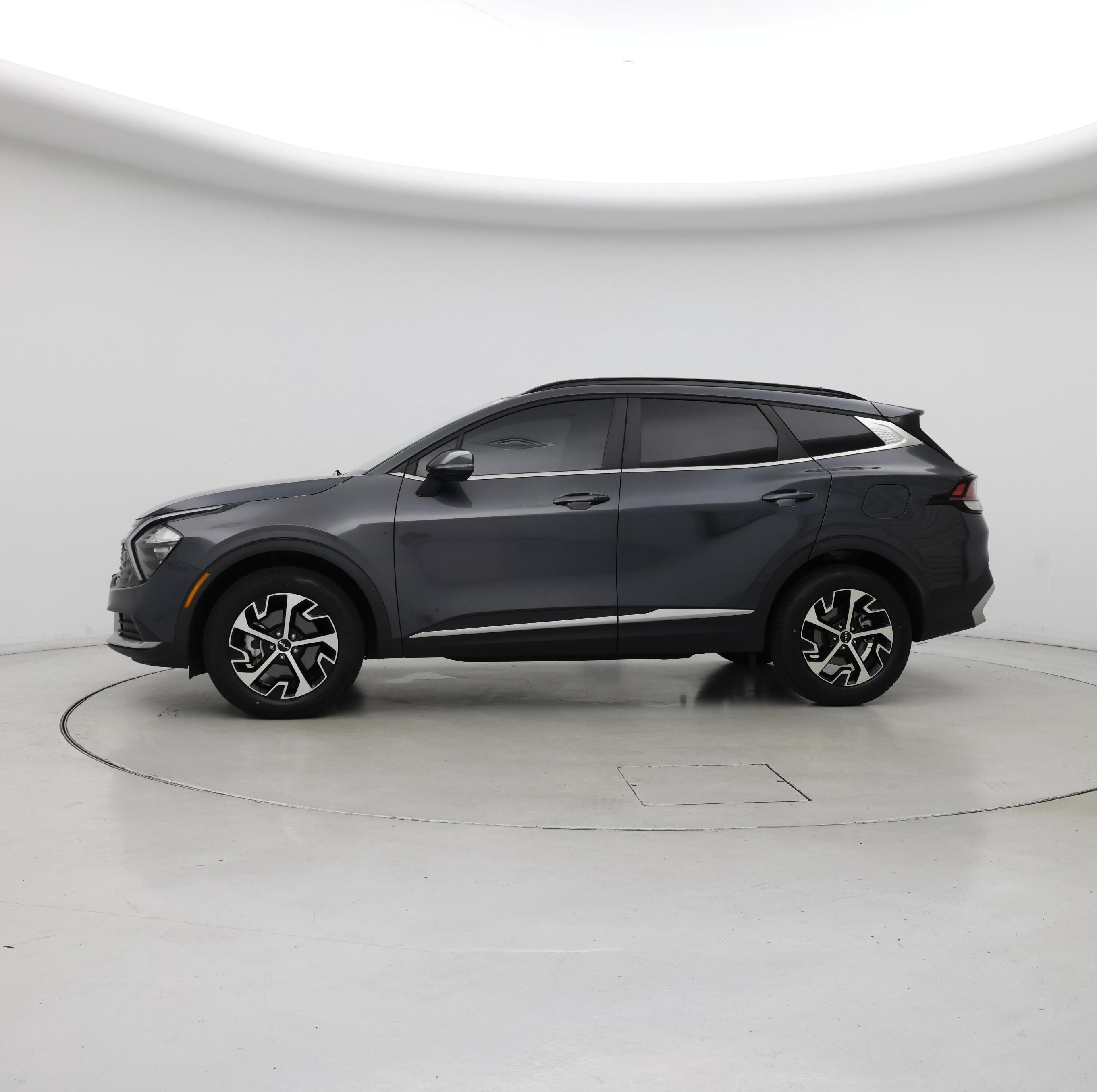 Thumbnail: 2023 Kia Sportage - 3