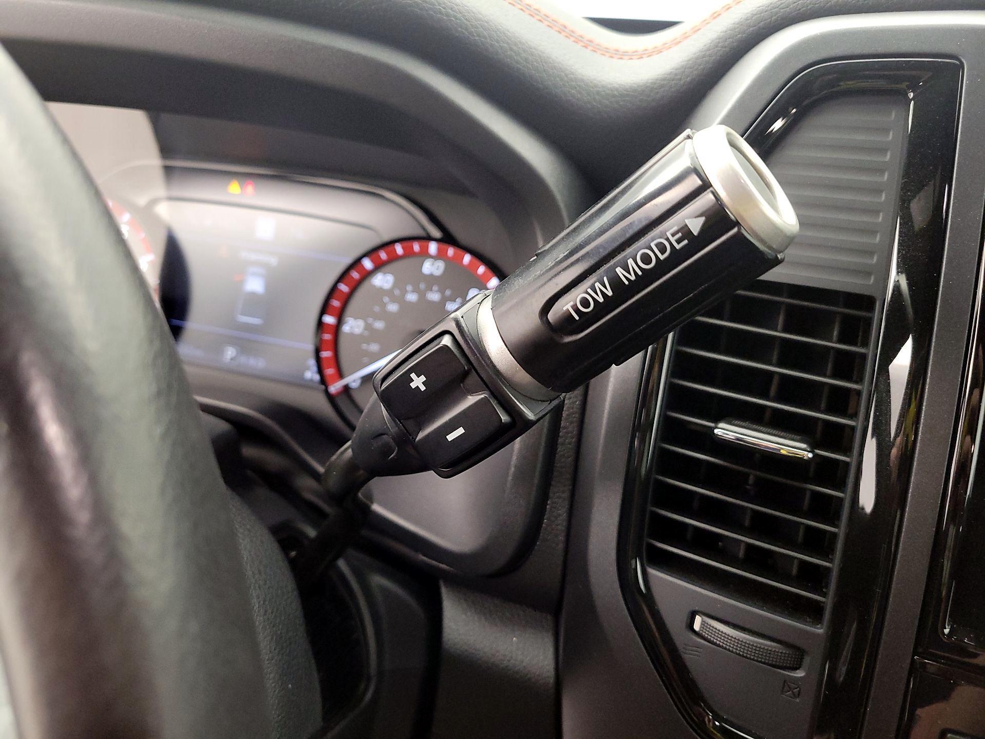 Thumbnail: 2021 Nissan Titan - 18