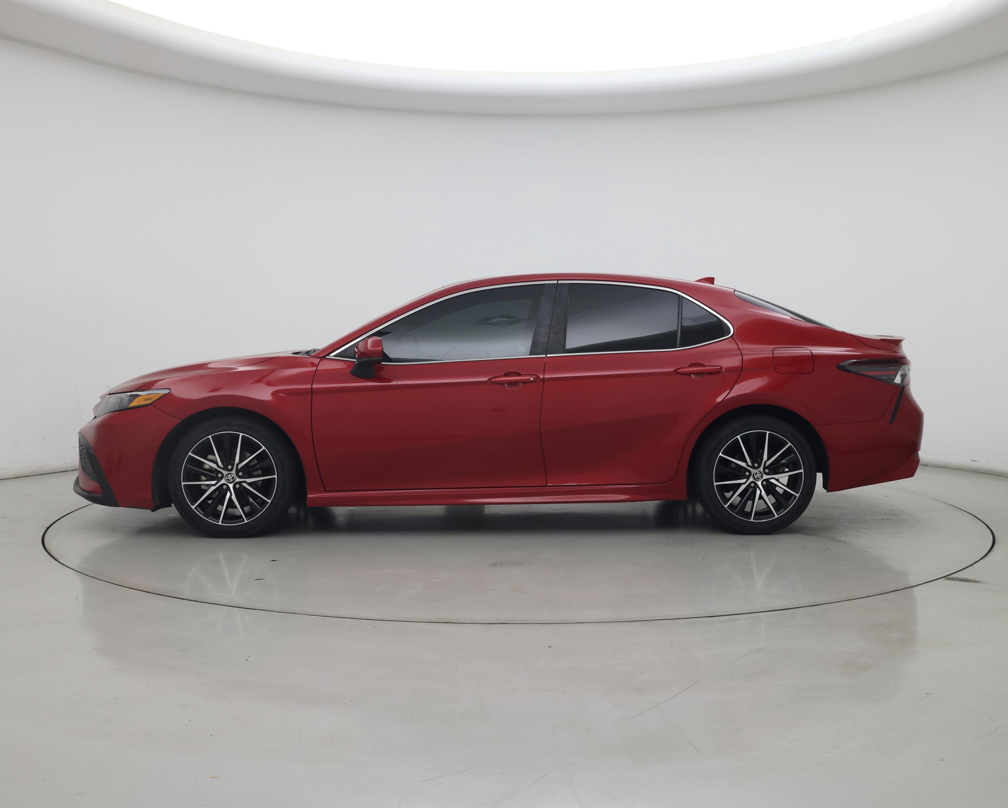 Thumbnail: 2021 Toyota Camry - 3