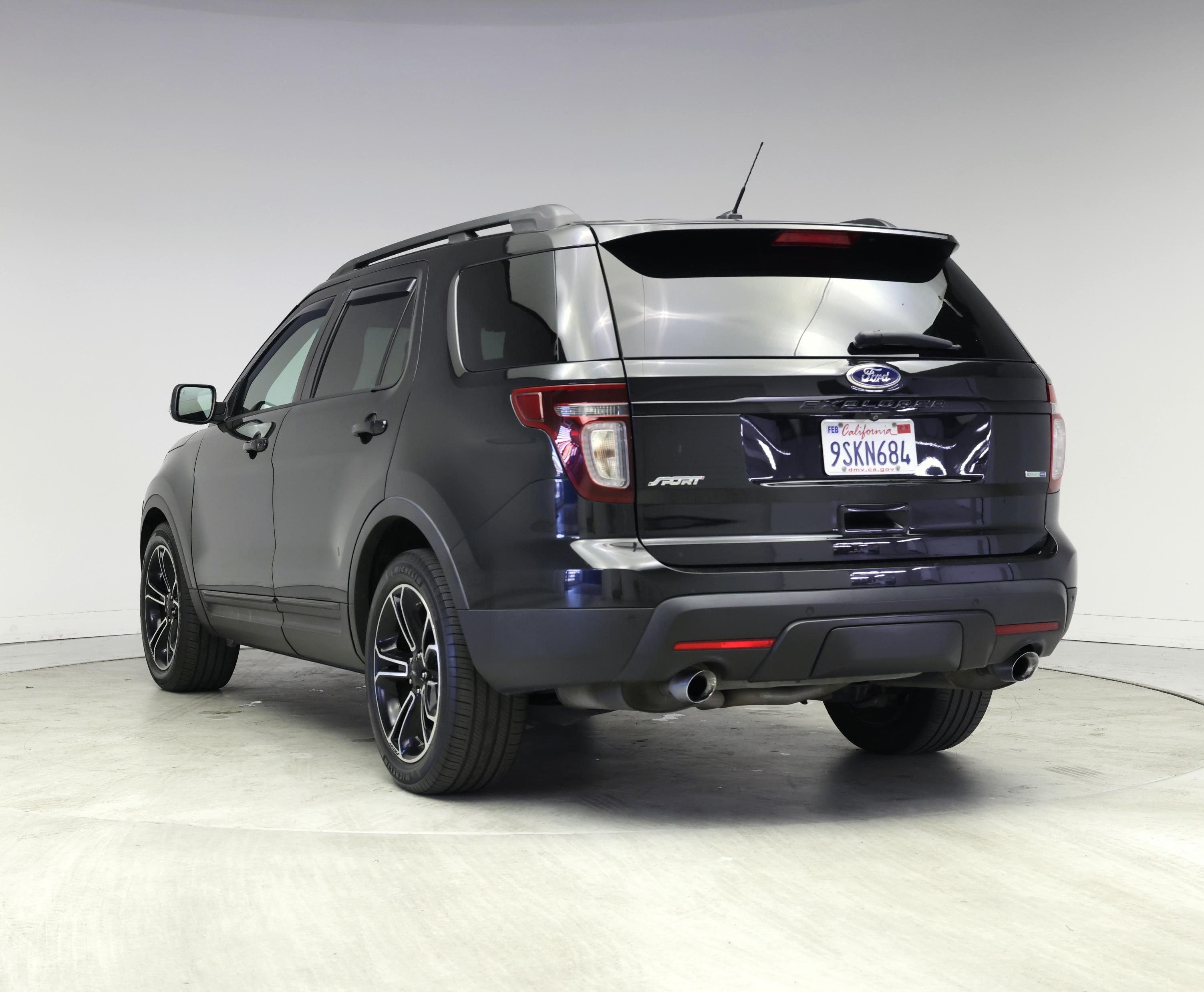 Thumbnail: 2015 Ford Explorer - 2
