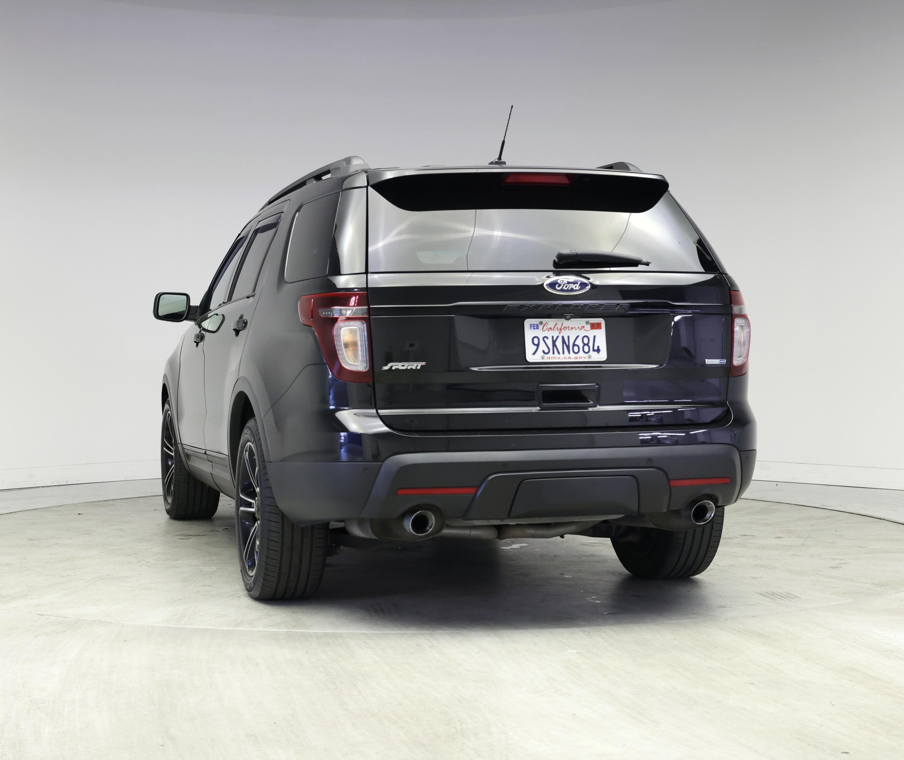 Thumbnail: 2015 Ford Explorer - 6