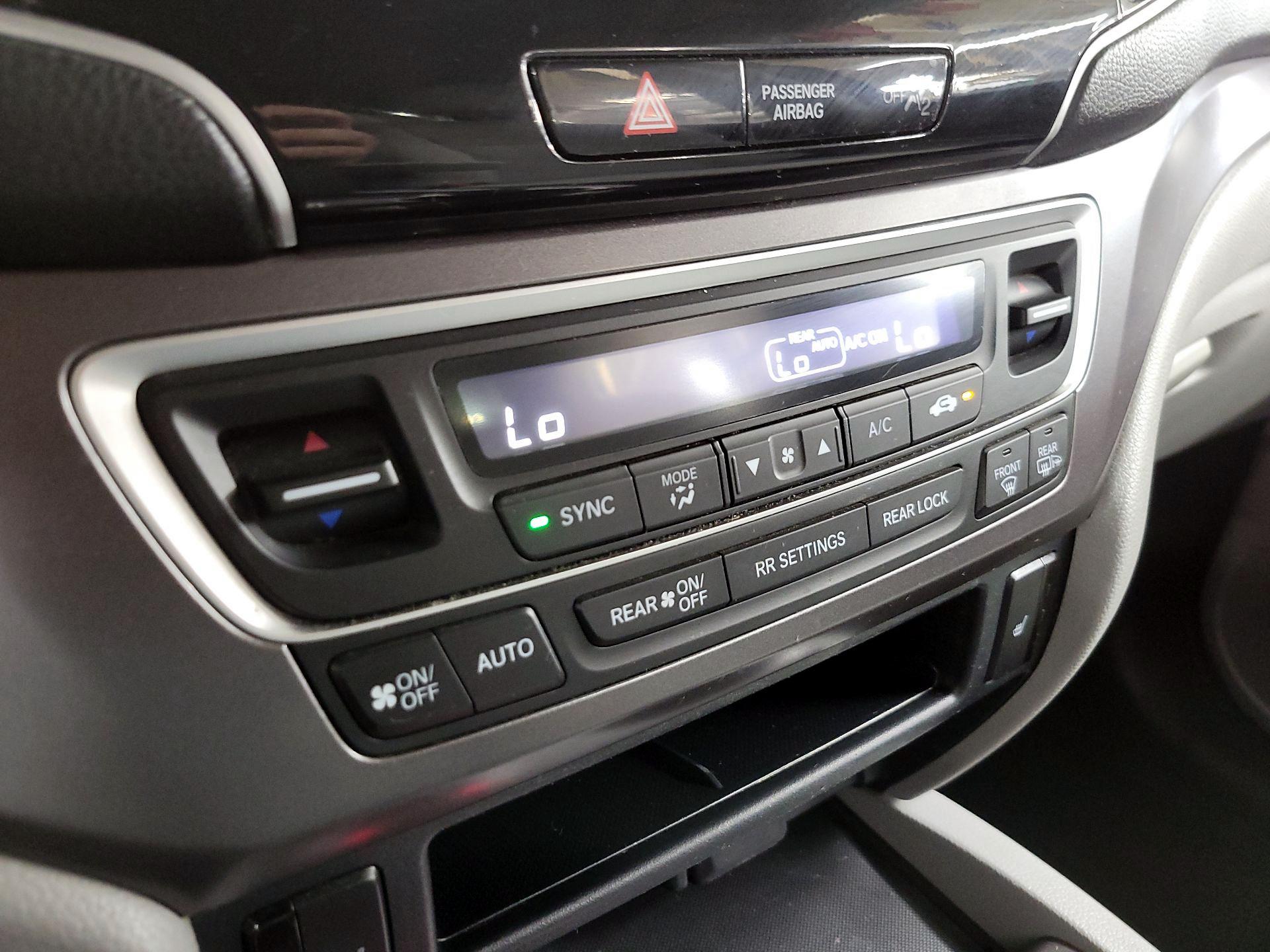 Thumbnail: 2021 Honda Pilot - 16